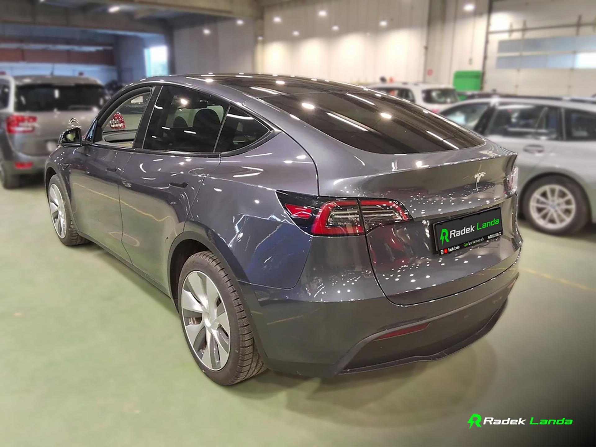 Tesla Model Y, Long Range 78,8 kWh - fotka 3
