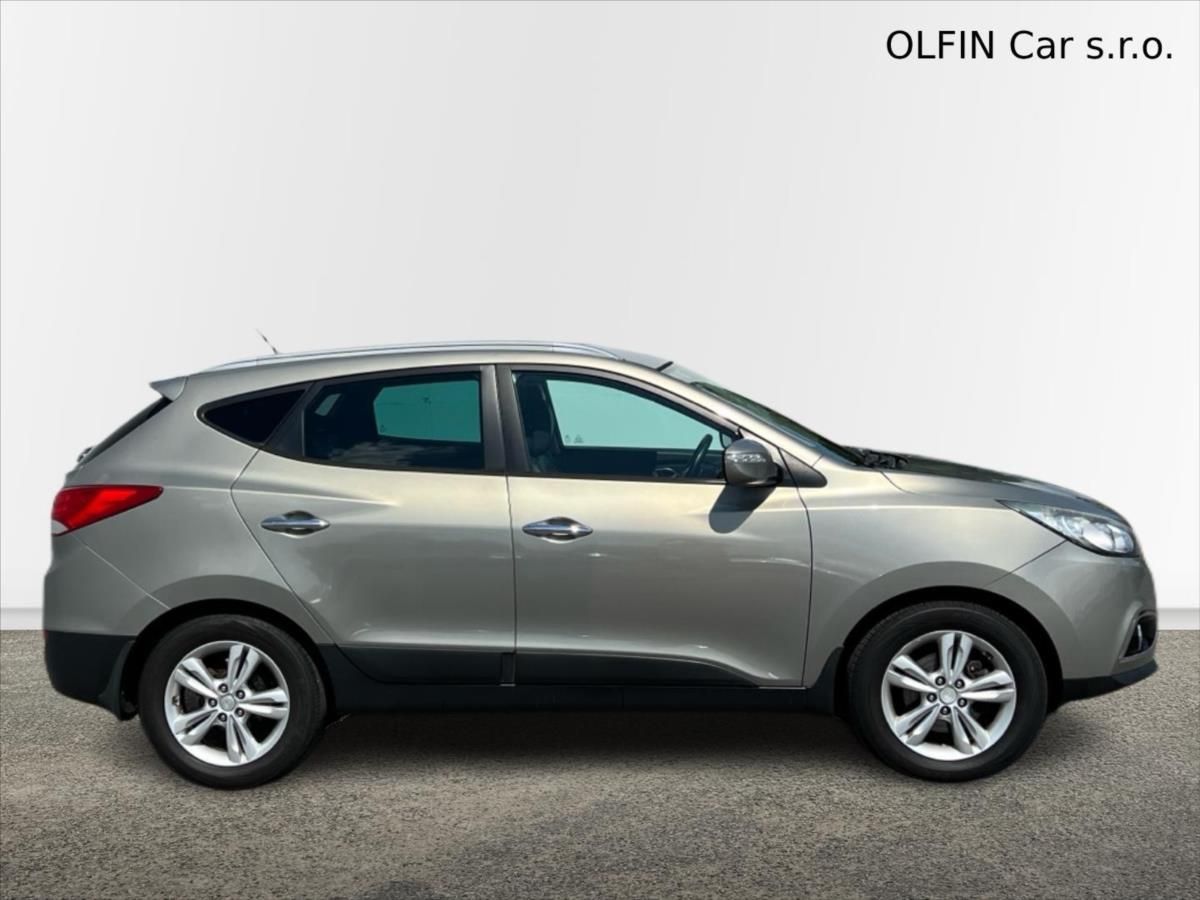 Hyundai ix35, 1,7 CRDi 85kW STYLE - fotka 3
