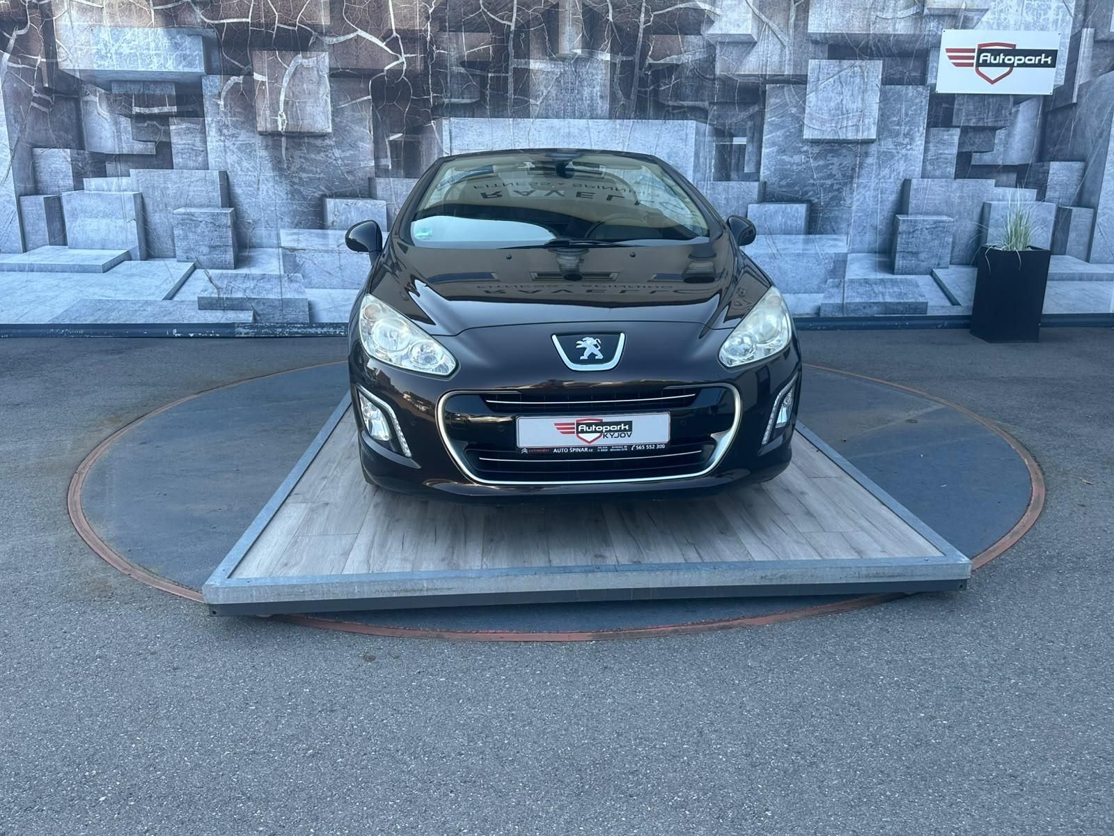 Peugeot 308, CC, 2.0HDi, 120KW - fotka 3