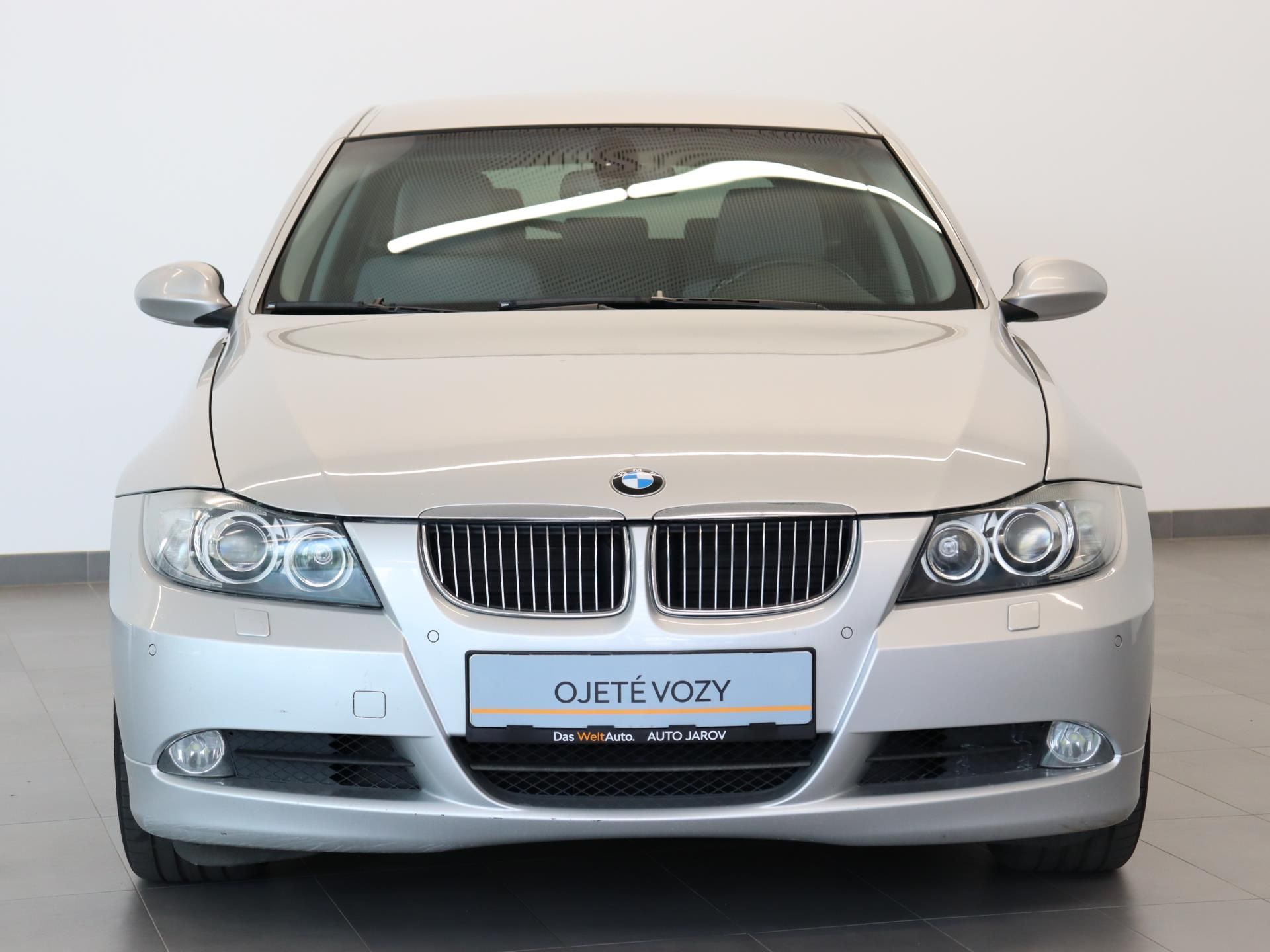 BMW Řada 3, 325i TOURING - fotka 4