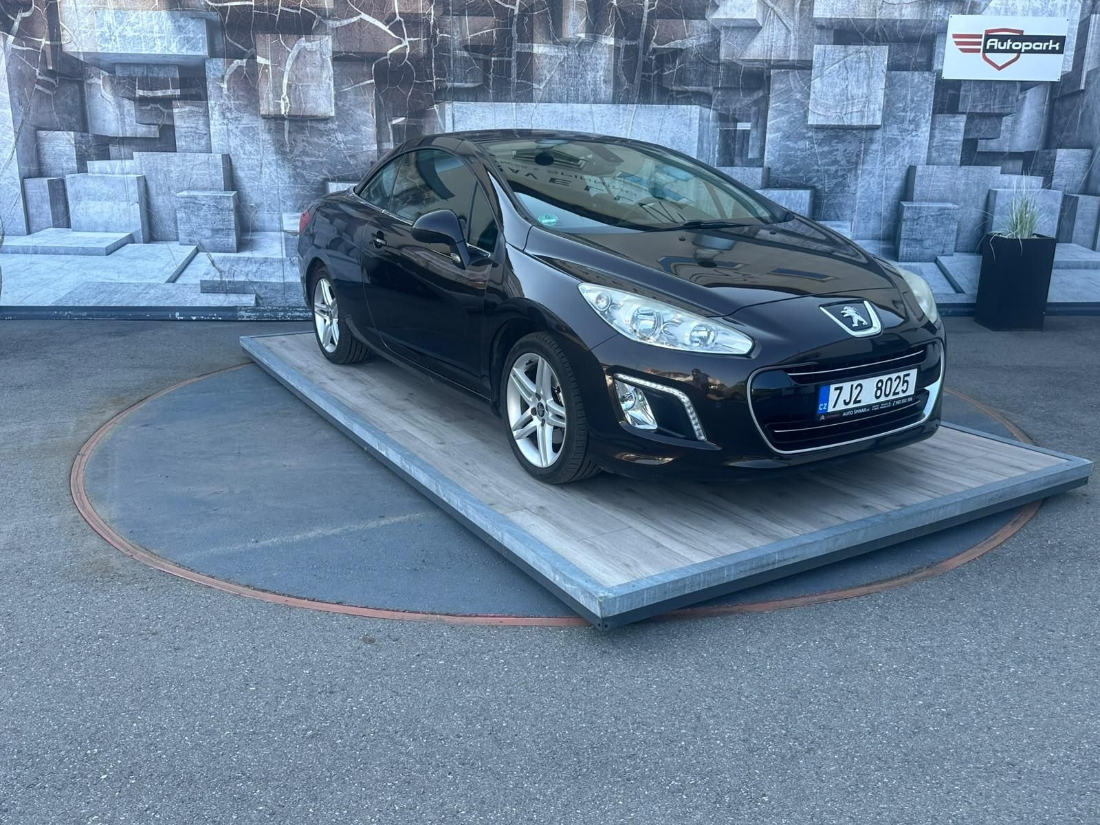 Peugeot 308, CC, 2.0HDi, 120KW - fotka 2