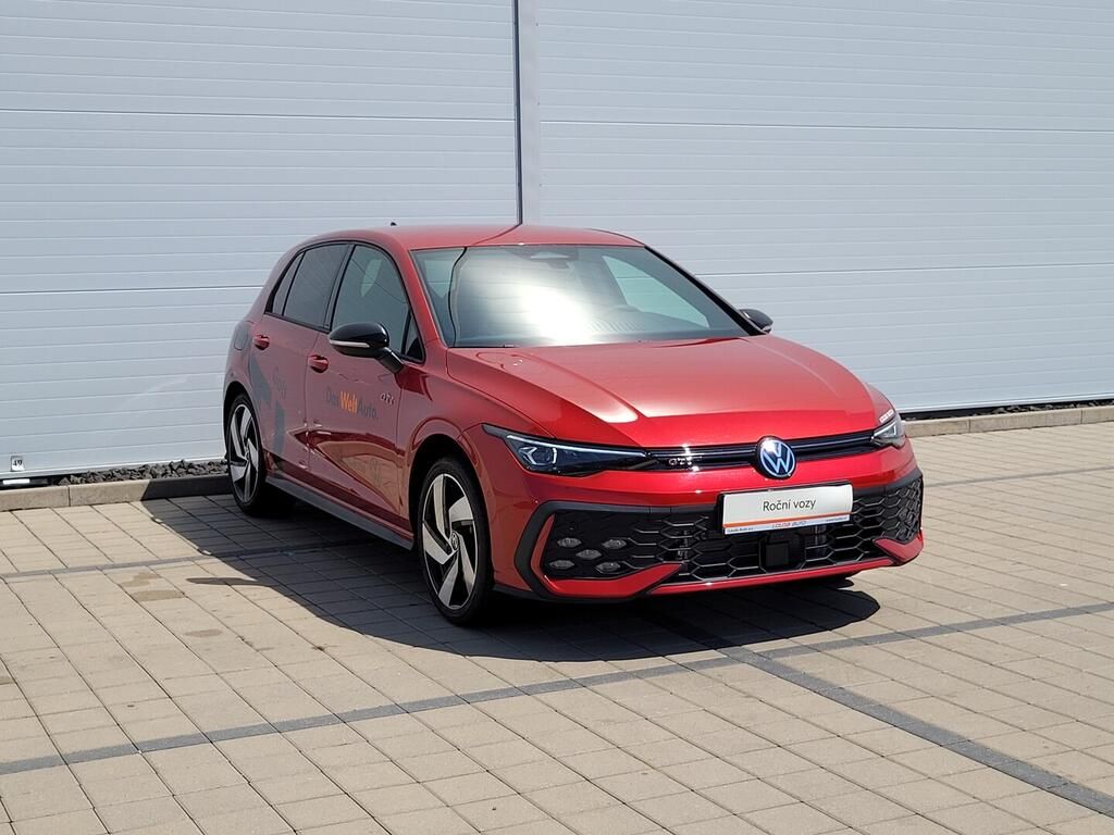 Volkswagen Golf, GTI 2.0 TSI 195 kW - fotka 3