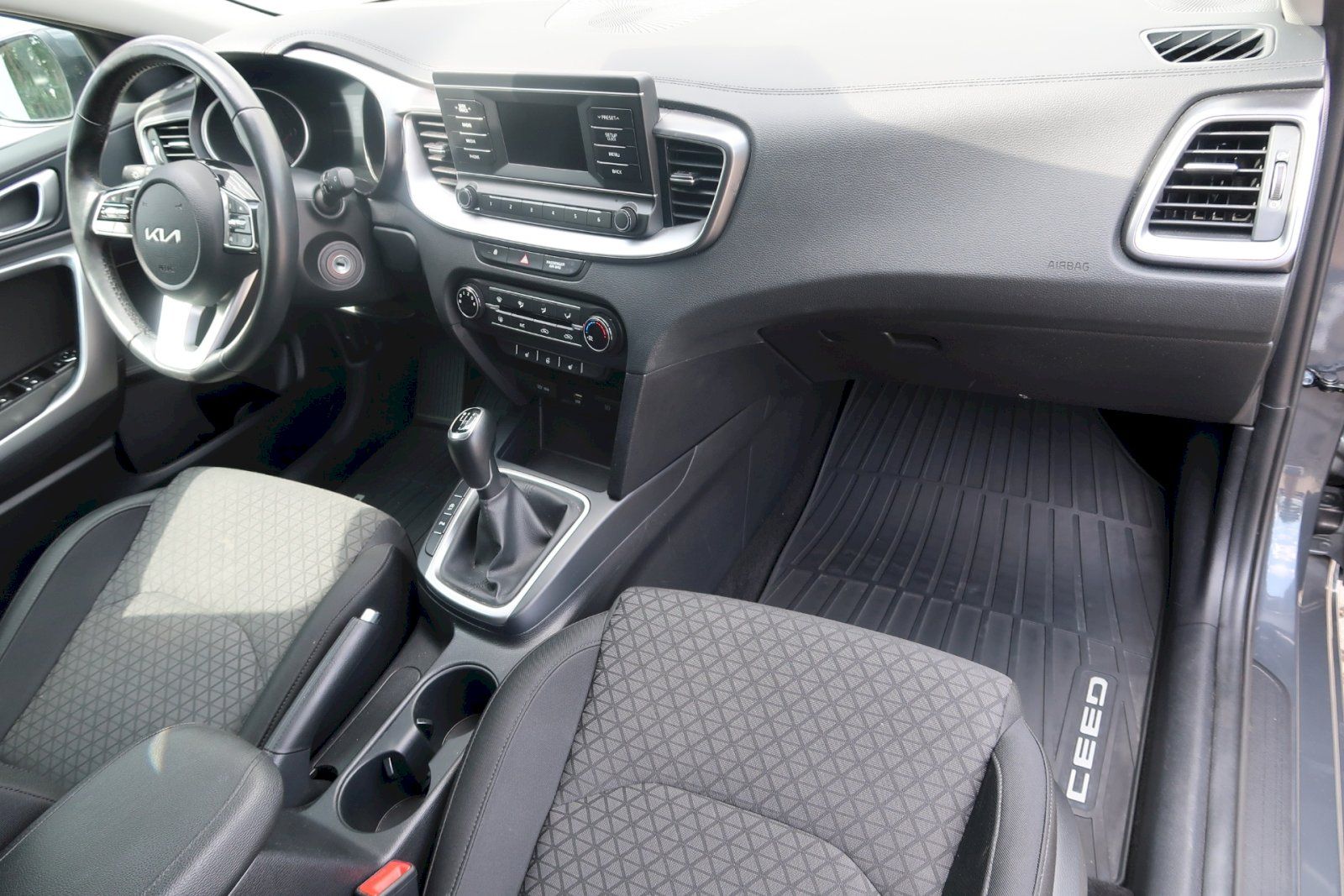 Kia Cee´d, Sportswagon 1,0 T-GDI/88 kW - fotka 6