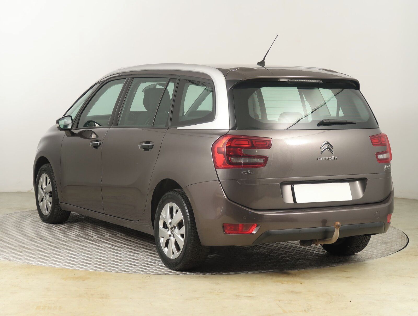 Citroën Grand C4 Picasso, 1.6 BlueHDi, 7 míst, Navi - fotka 4