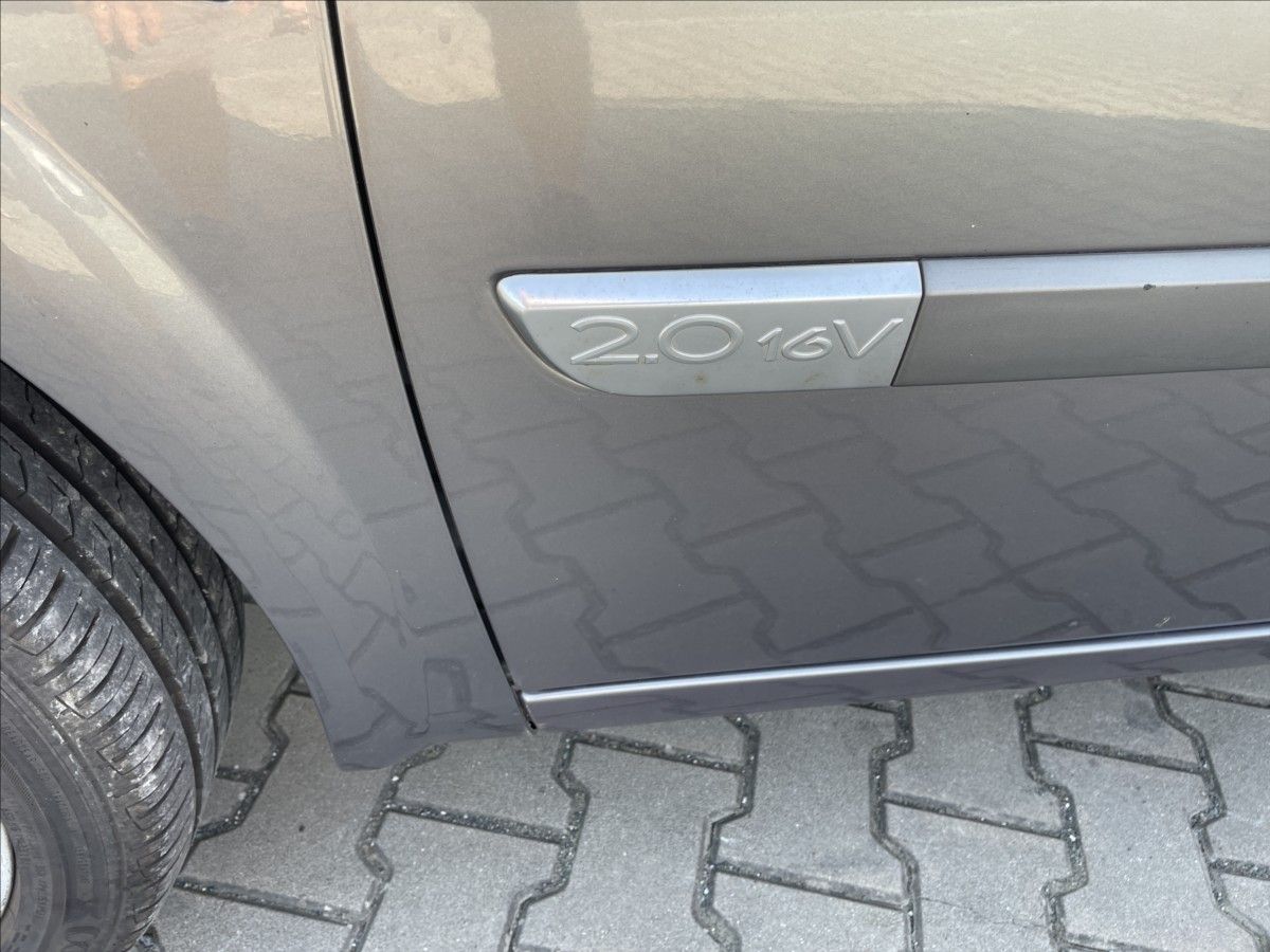 Renault Mégane, 2,0 16V ČR DIGIKLIMA TZ STK 4/ - fotka 6