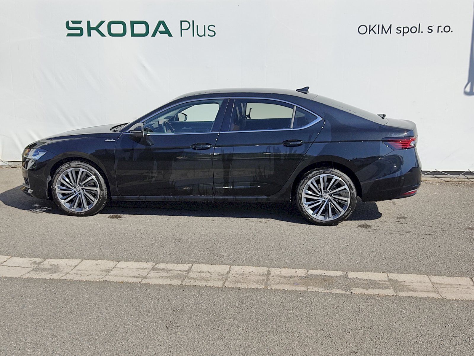 Škoda Superb, L&K 2,0 Tsi 195 Kw DSg - fotka 3