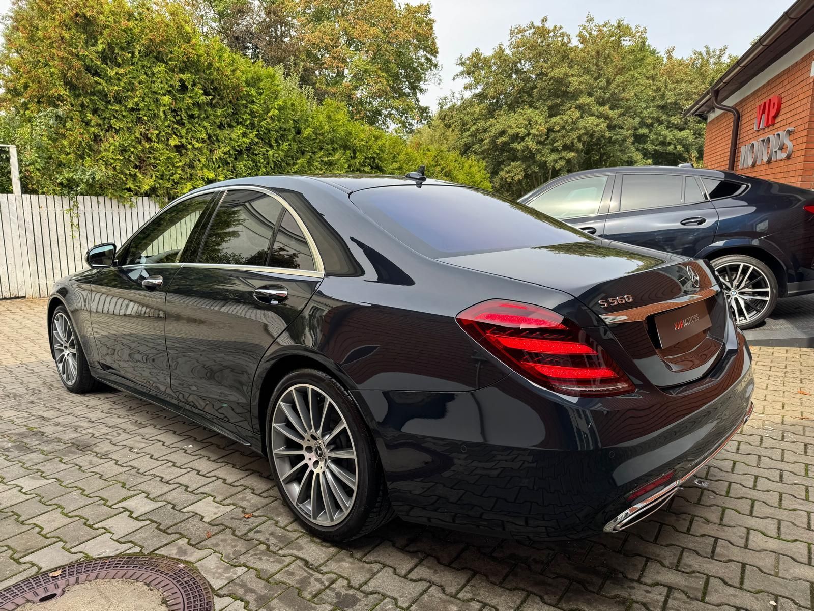 Mercedes-Benz Třídy S, S560-4M-DESIGNO-LCD-R20-ČR - fotka 3
