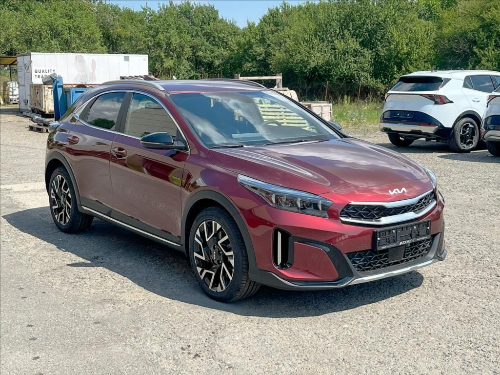 Kia XCee´d, 1,6 T-GDI 7DCT STEEL EDITION - fotka 3