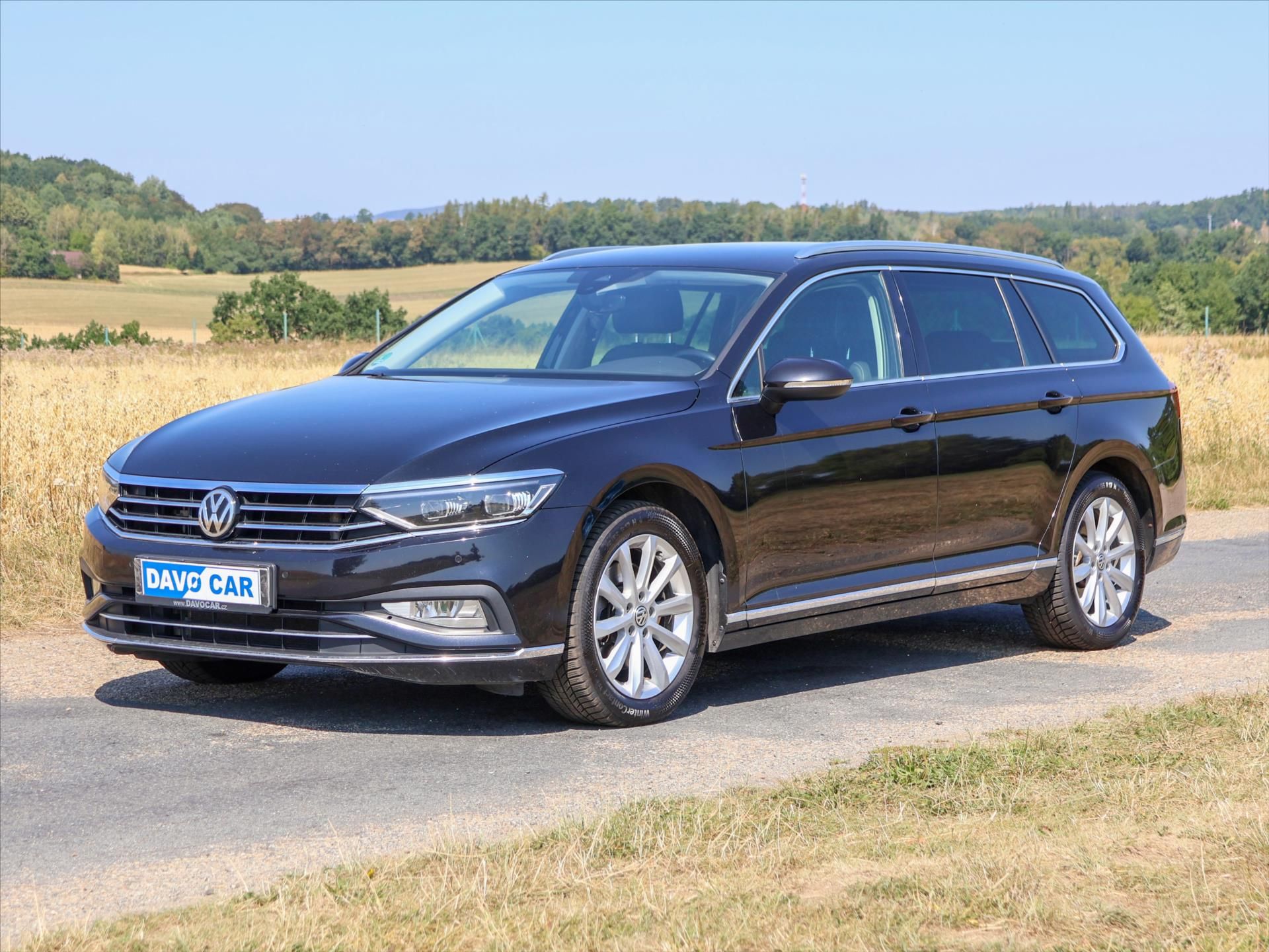 Volkswagen Passat, 2,0 TDI 110kW DSG Elegance - fotka 3