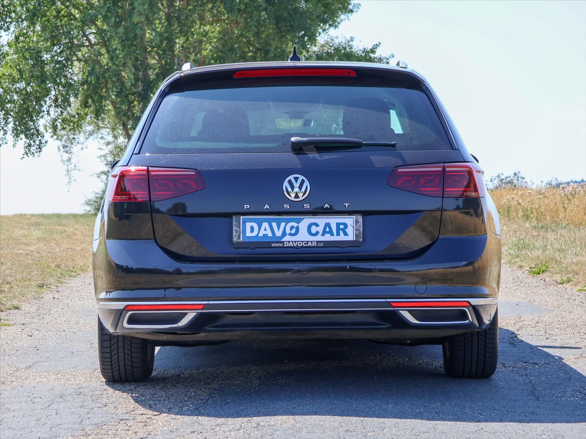 Volkswagen Passat, 2,0 TDI 110kW DSG Elegance - fotka 6