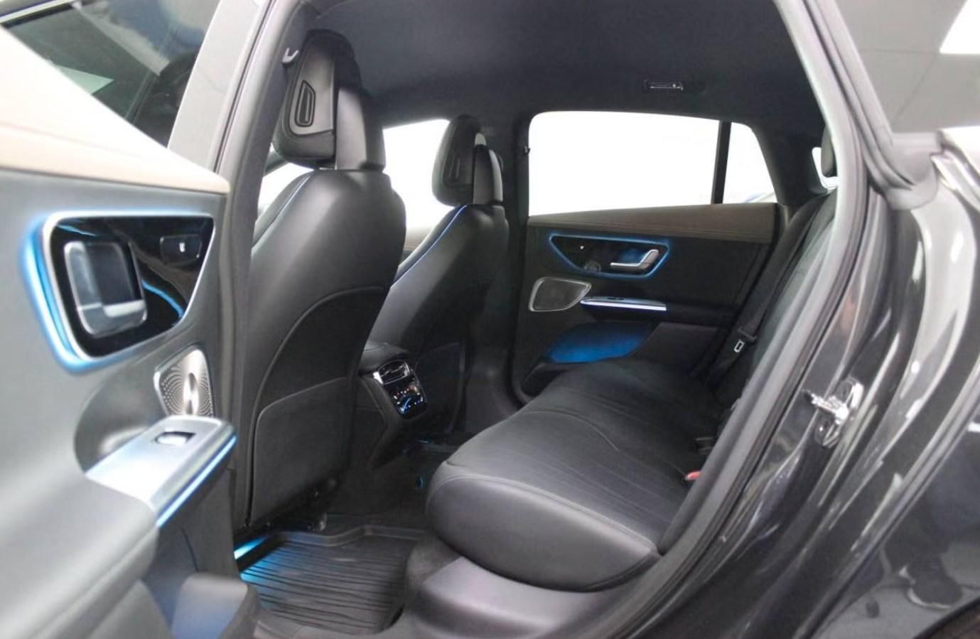 Mercedes-Benz EQE, 350+ 360kam Tažné 4 zóny BLIS - fotka 6