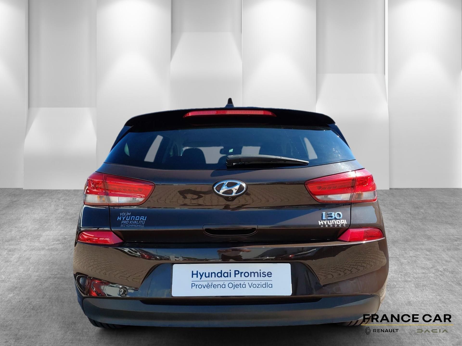 Hyundai i30, 1,6 CRDi 81 kW STYLE - fotka 6
