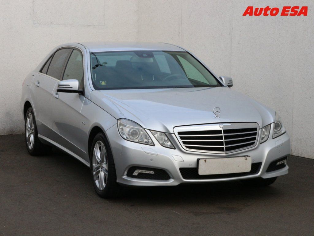 Mercedes-Benz Třídy E, 2.1 D E200,Avantgarde,AT