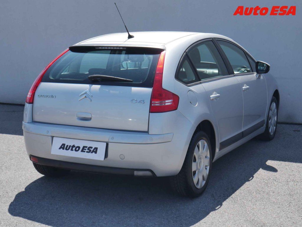 Citroën C4, 1.4i,ČR,AC,temp - fotka 4