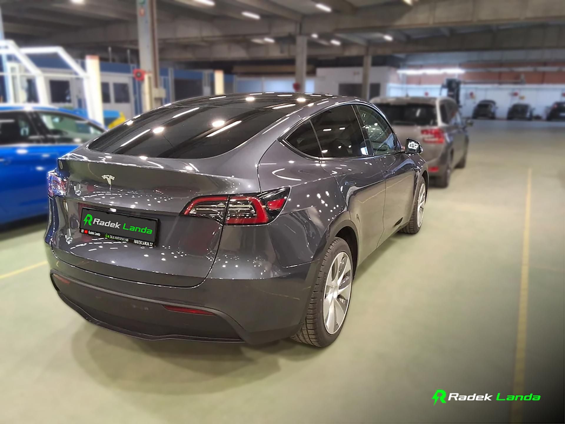 Tesla Model Y, Long Range 78,8 kWh - fotka 2