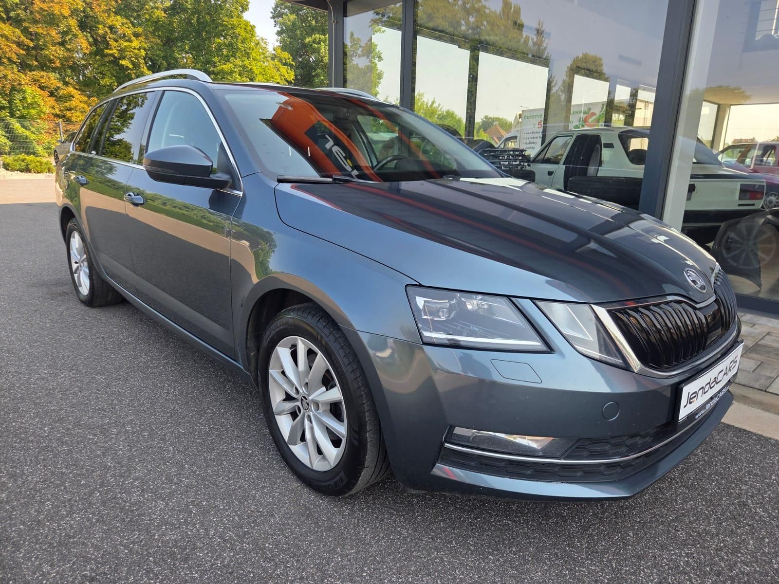 Škoda Octavia, 1.0 TSI DSG - fotka 3
