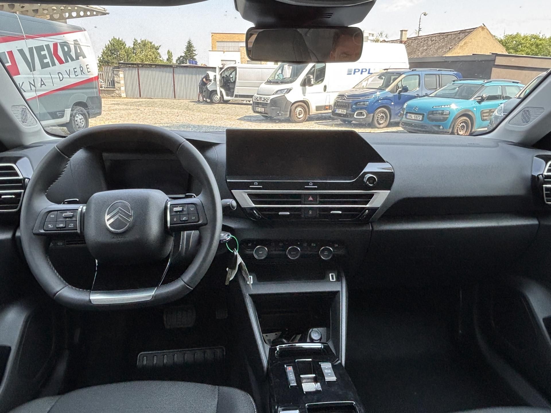 Citroën C4, 1.2 PT Plus EAT8 - fotka 5