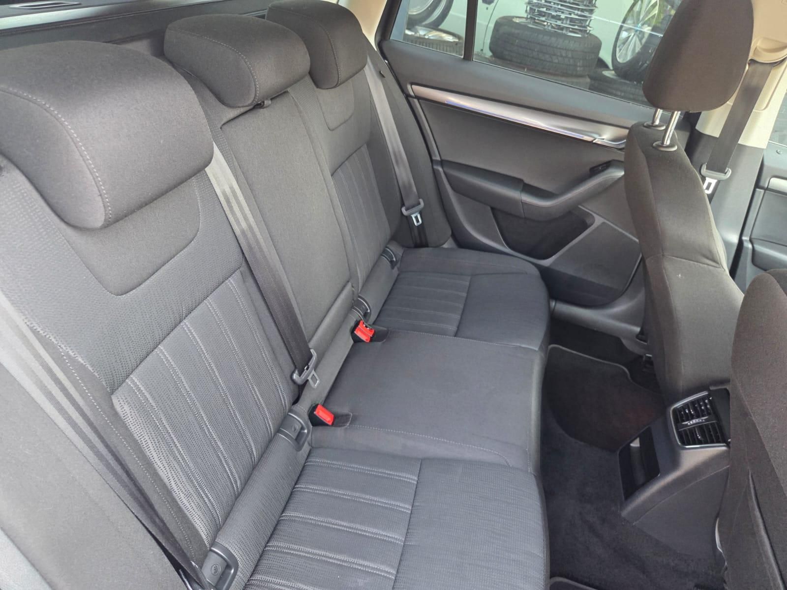 Škoda Octavia, 1.0 TSI DSG - fotka 6