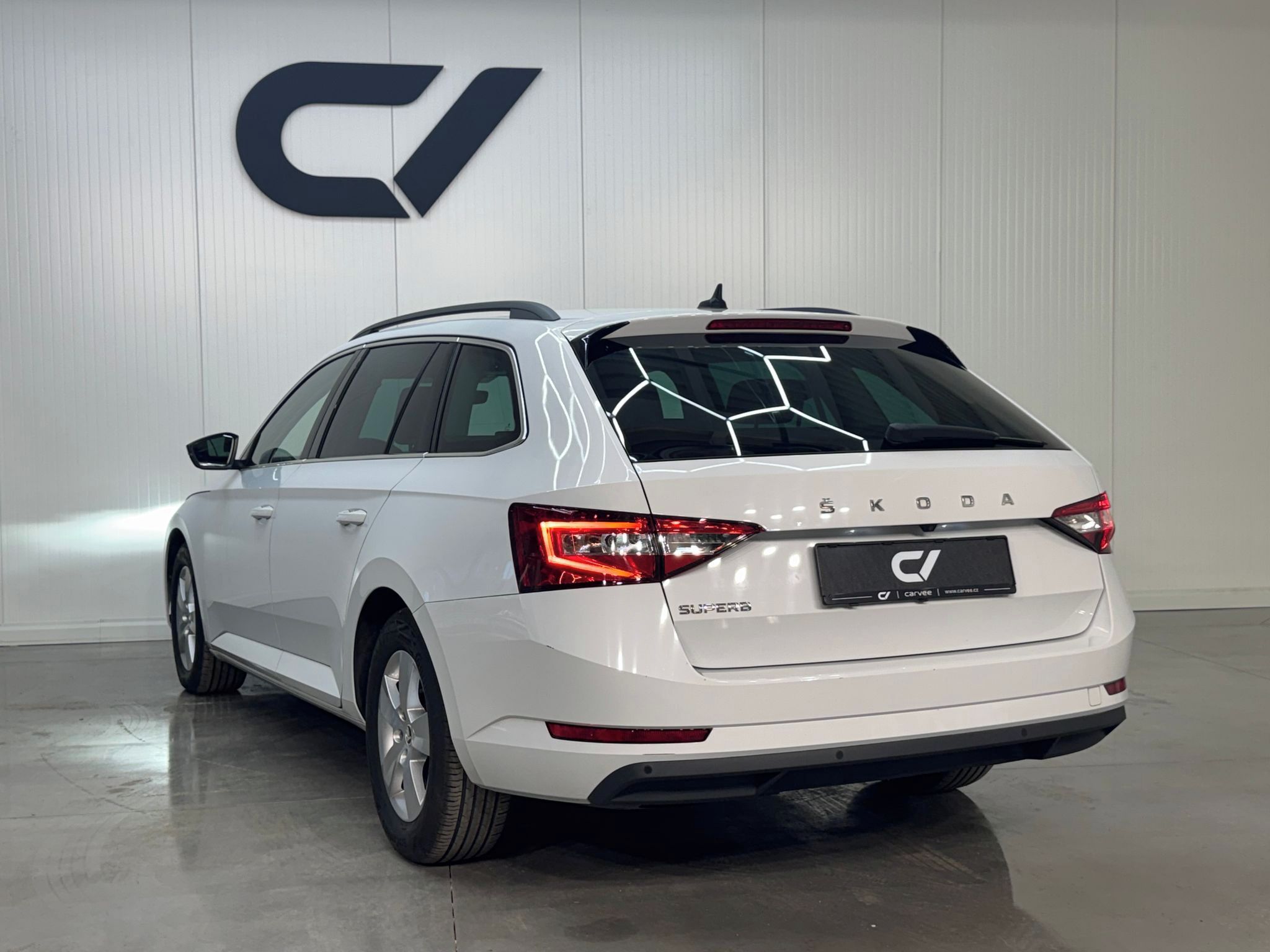 Škoda Superb, Ambition  2.0TDI 110KW DSG - fotka 5
