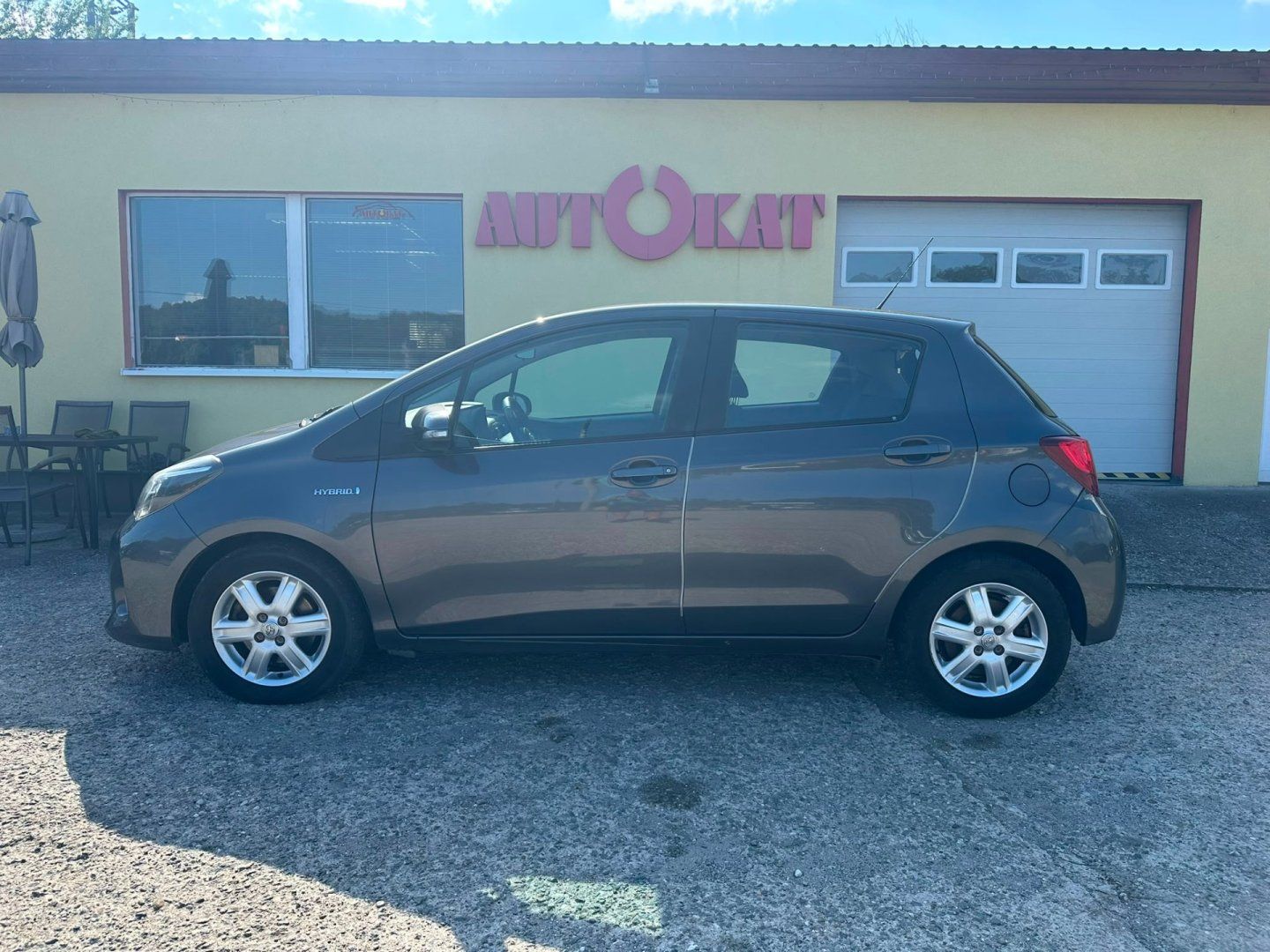 Toyota Yaris, 1.5 Hybrid 74kW/Kamera/1Maj - fotka 6