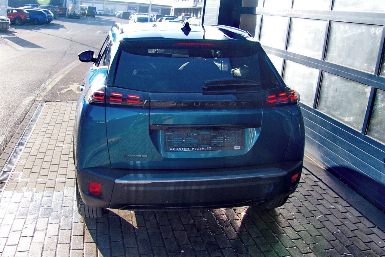 Peugeot 2008, ALLURE Hybrid 110 e-DCS6 - fotka 3