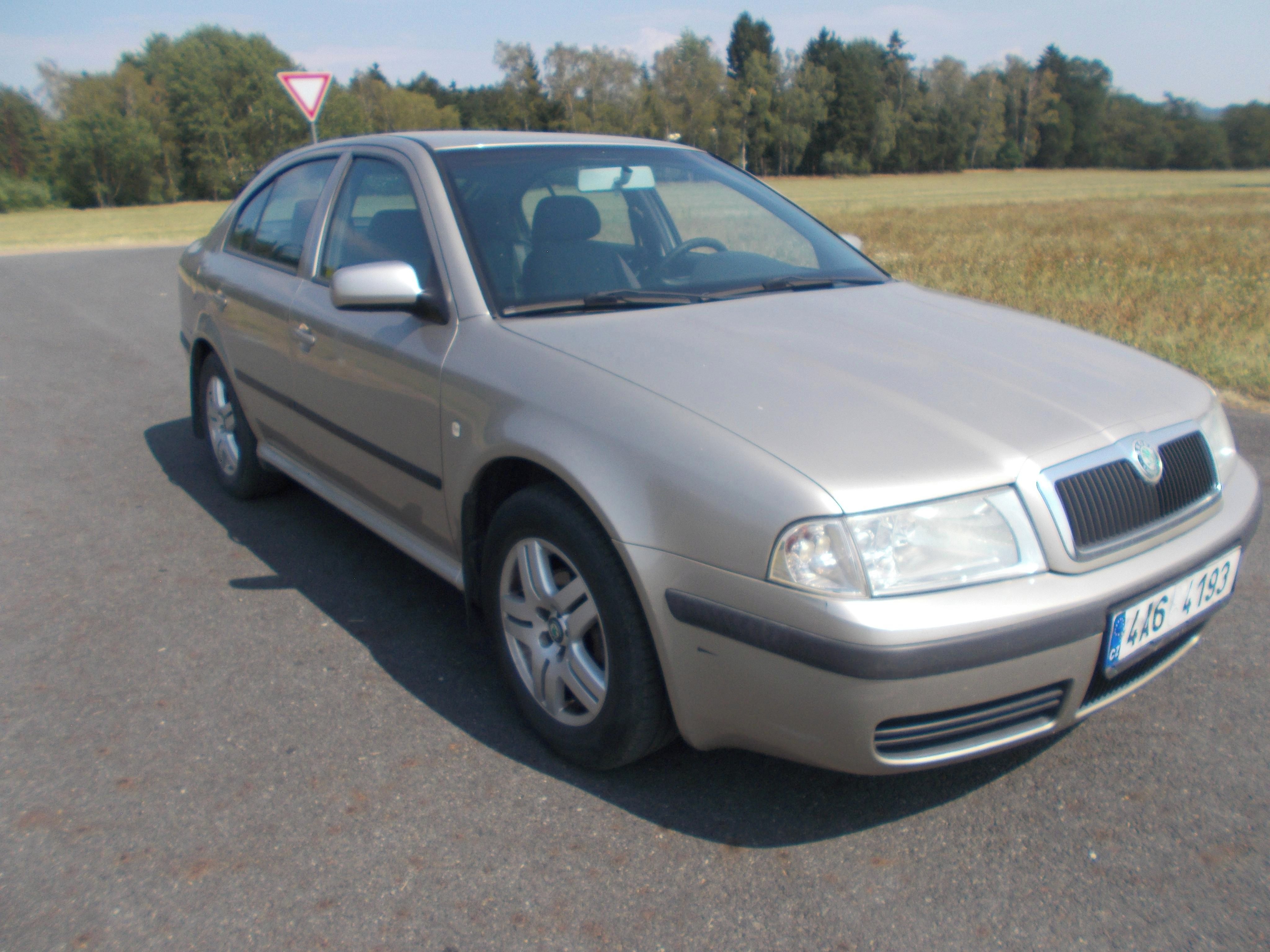 Škoda Octavia, 1,4 55KW - fotka 6