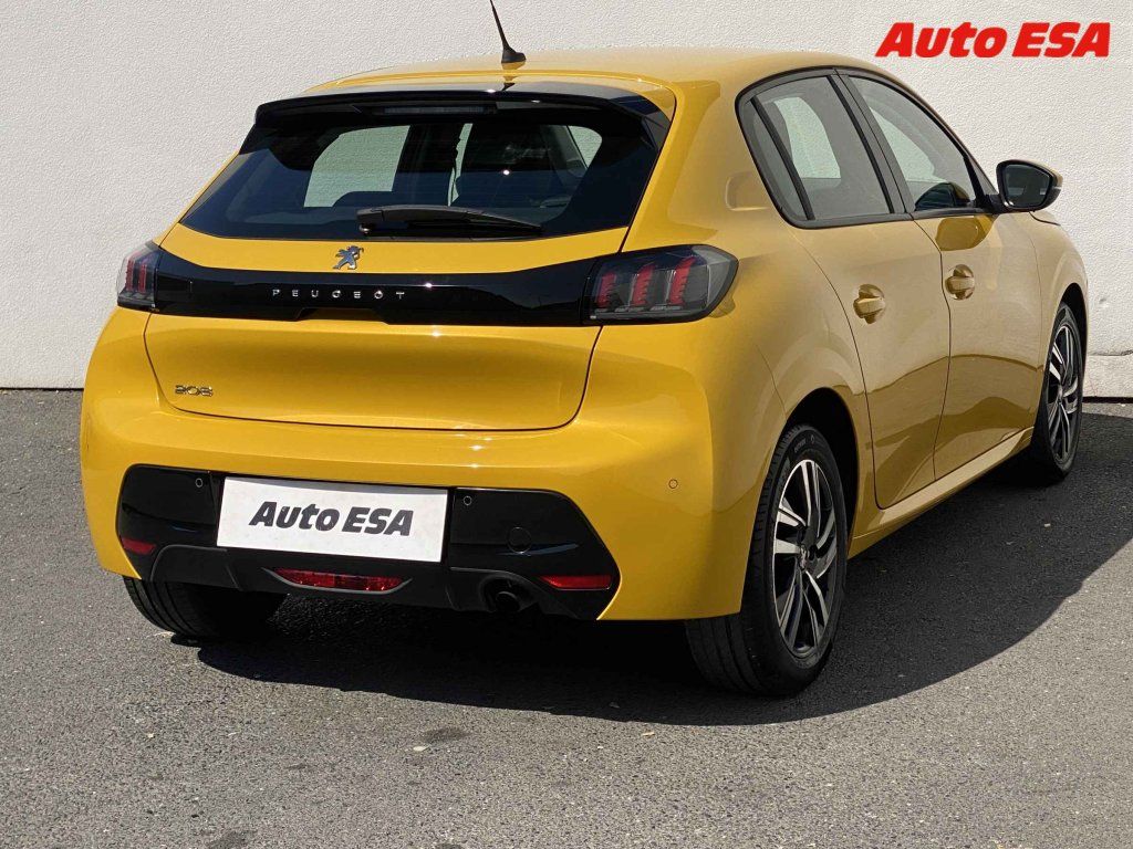 Peugeot 208, 1.2,Allure - fotka 4