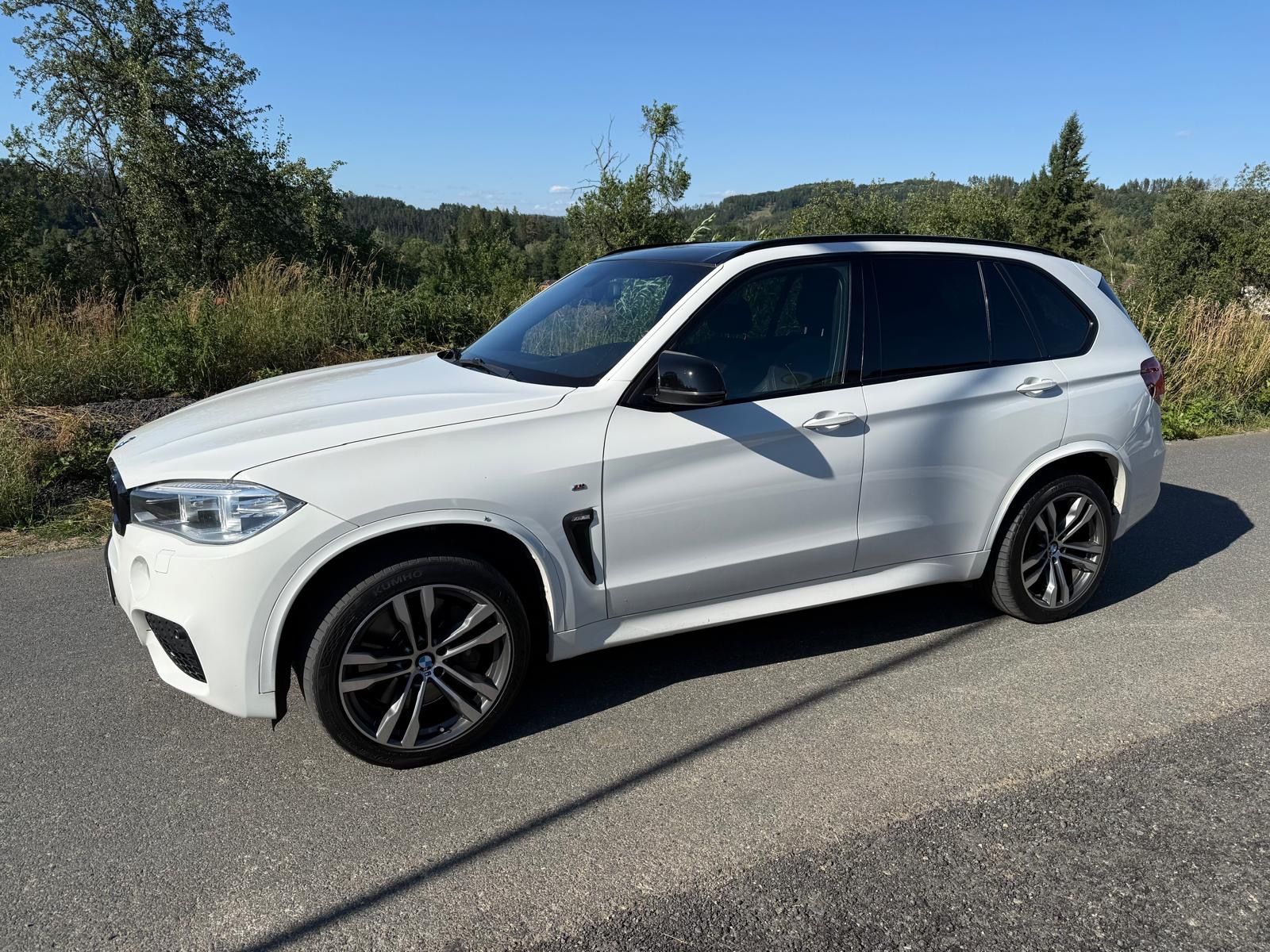 BMW X5, 3.0 tdi 280kw VELICE ZACHOVALÉ - fotka 2