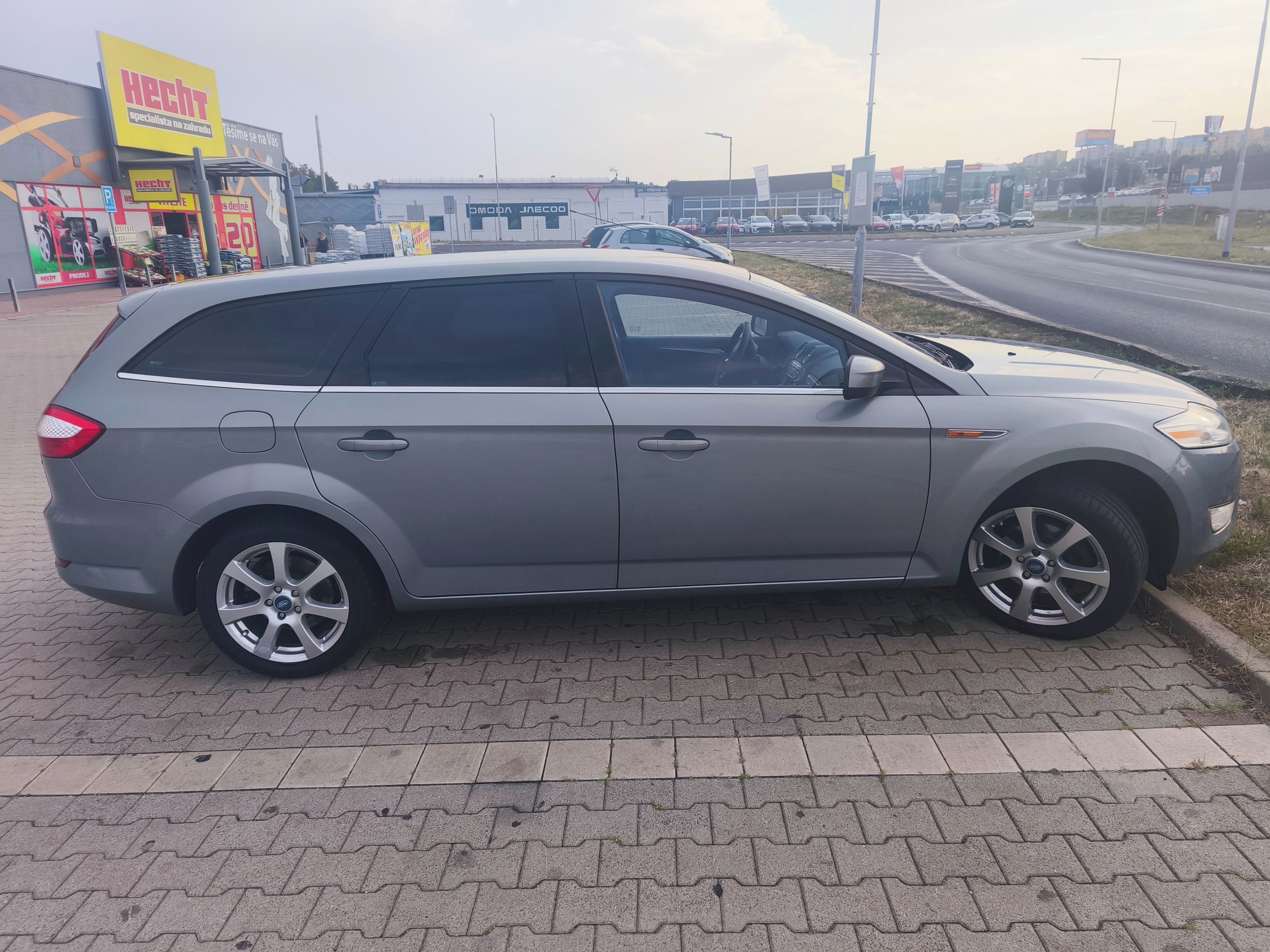 Ford Mondeo, Ford Mondeo 2.0 TDCi Titanium - fotka 6