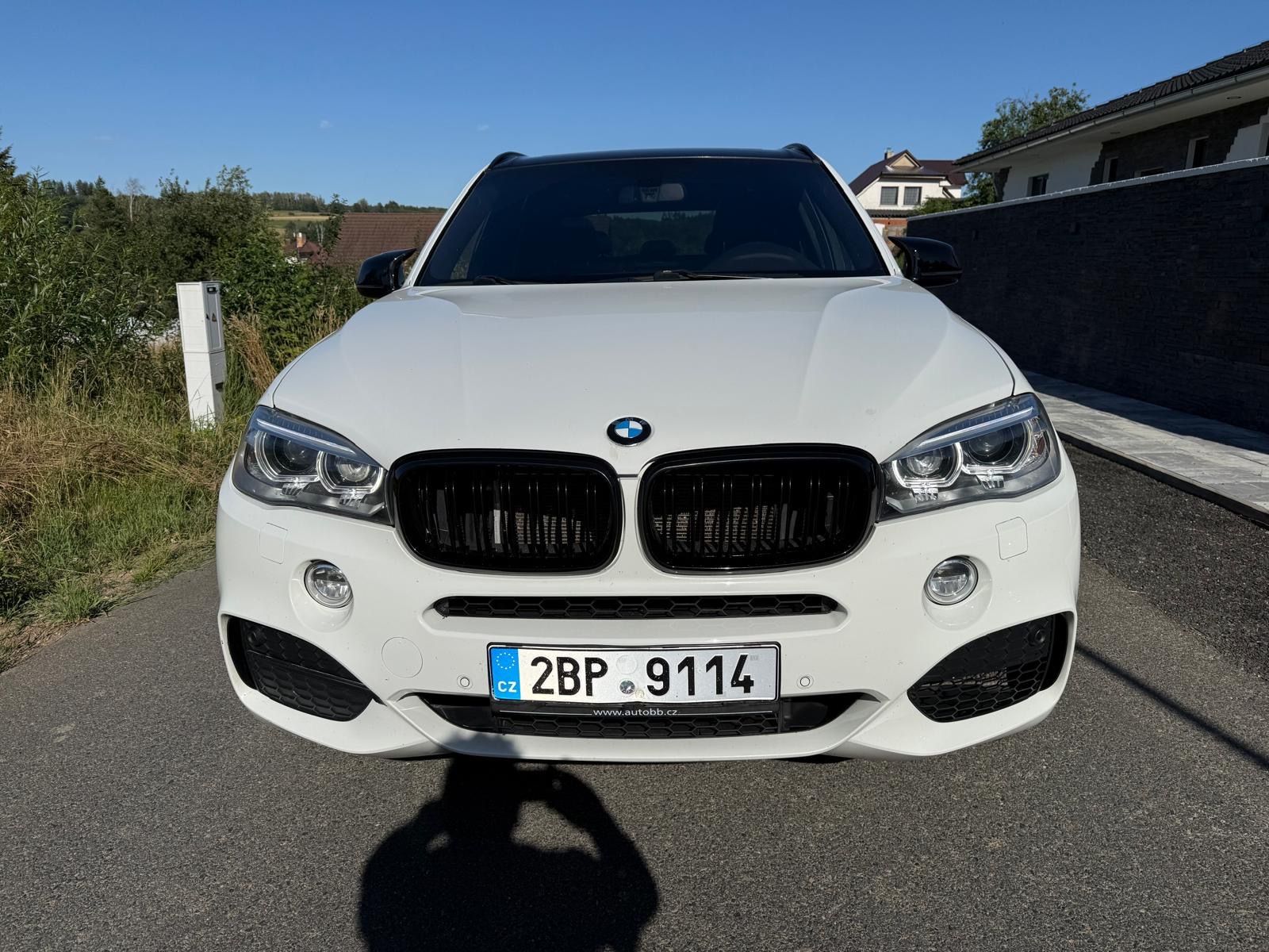 BMW X5, 3.0 tdi 280kw VELICE ZACHOVALÉ - fotka 4