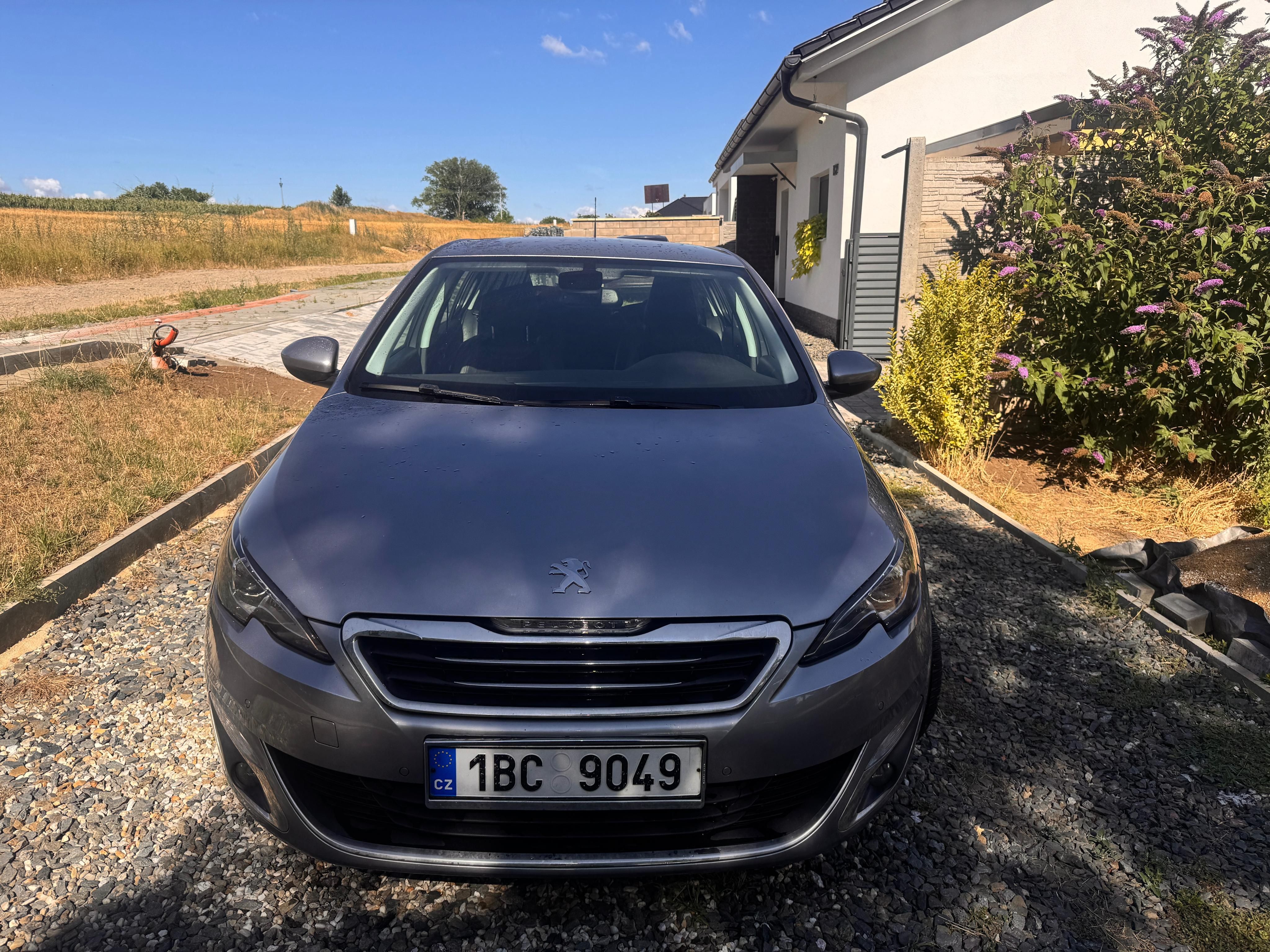 Peugeot 308, Peugeot 308 II 1.6 BlueHDi 88 - fotka 3