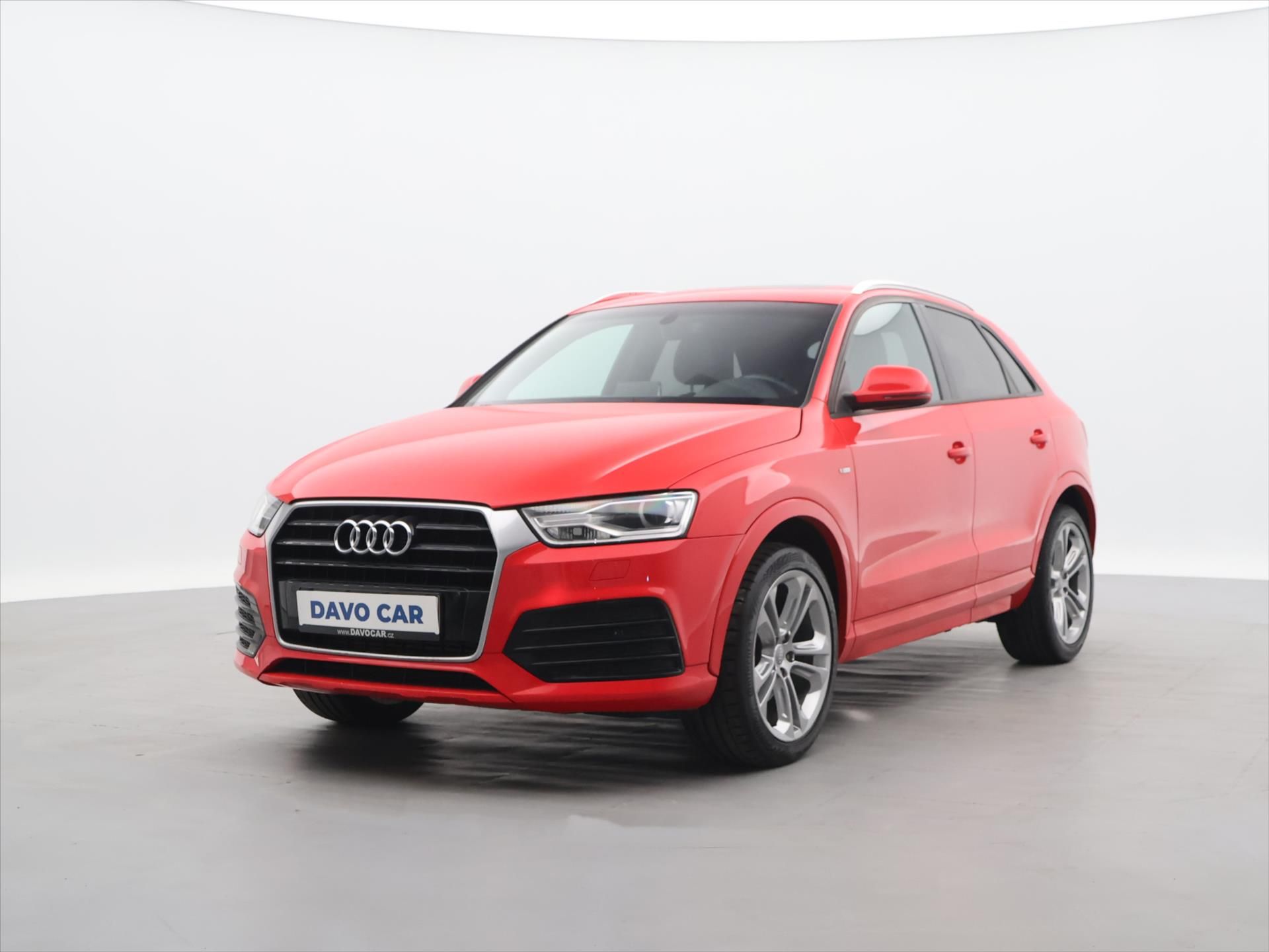 Audi Q3, 2,0 TDI 88kW S tronic Basic - fotka 3