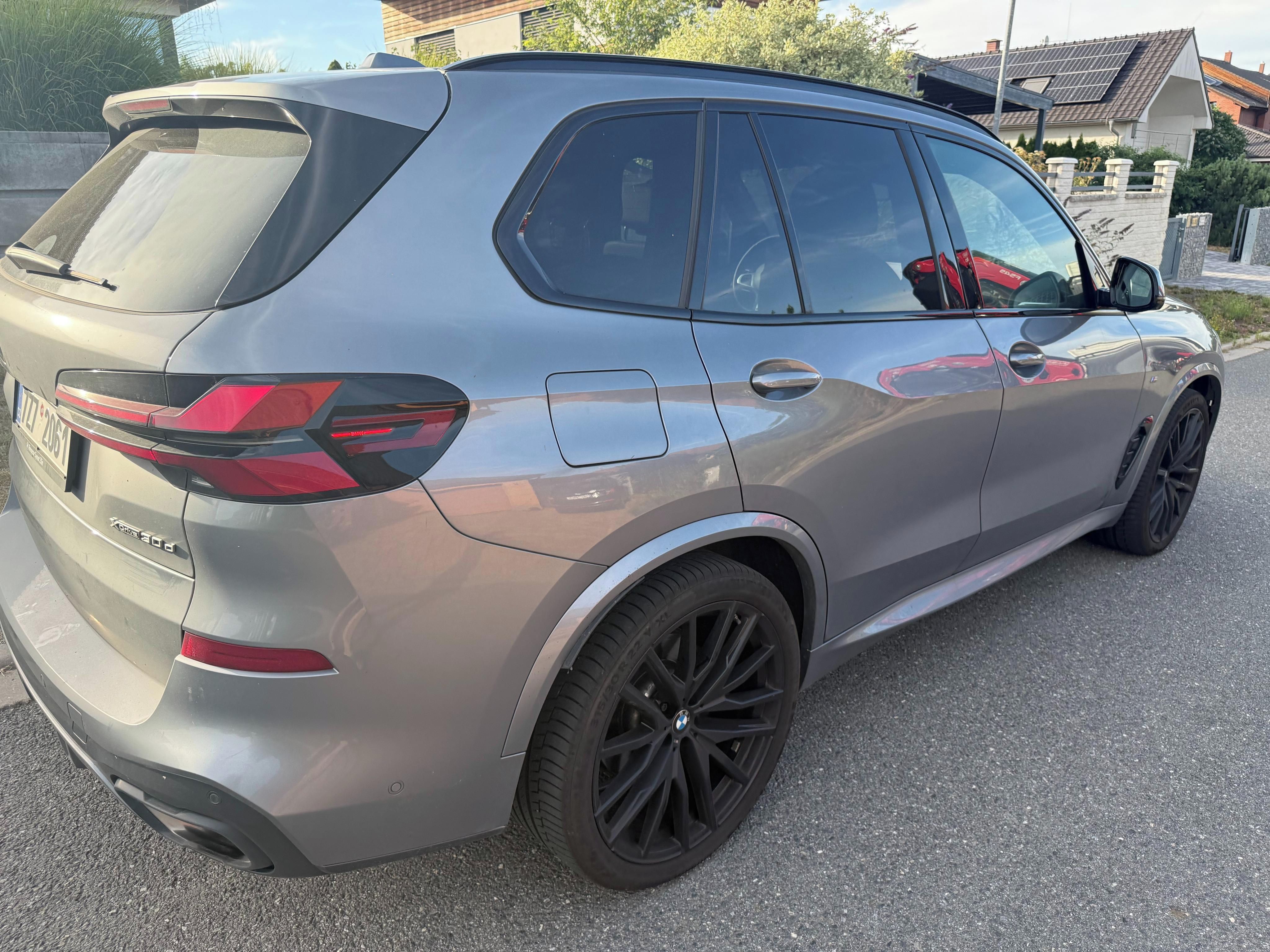 BMW X5, XDrive 30d M-Sport - fotka 4