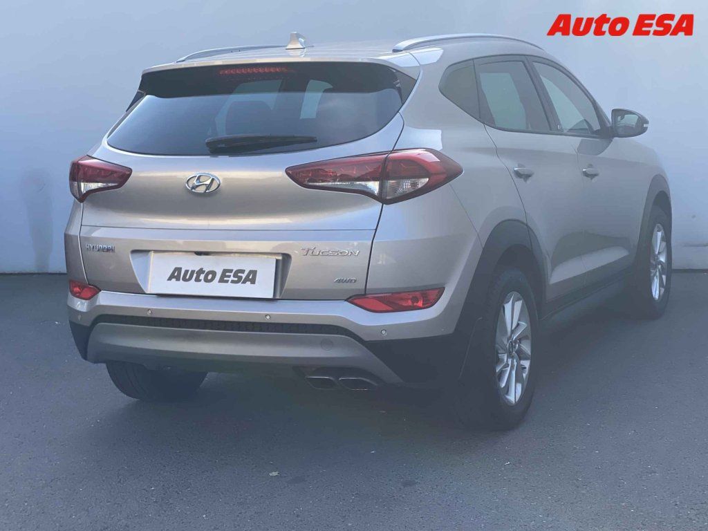 Hyundai Tucson, 1.6,ČR - fotka 4