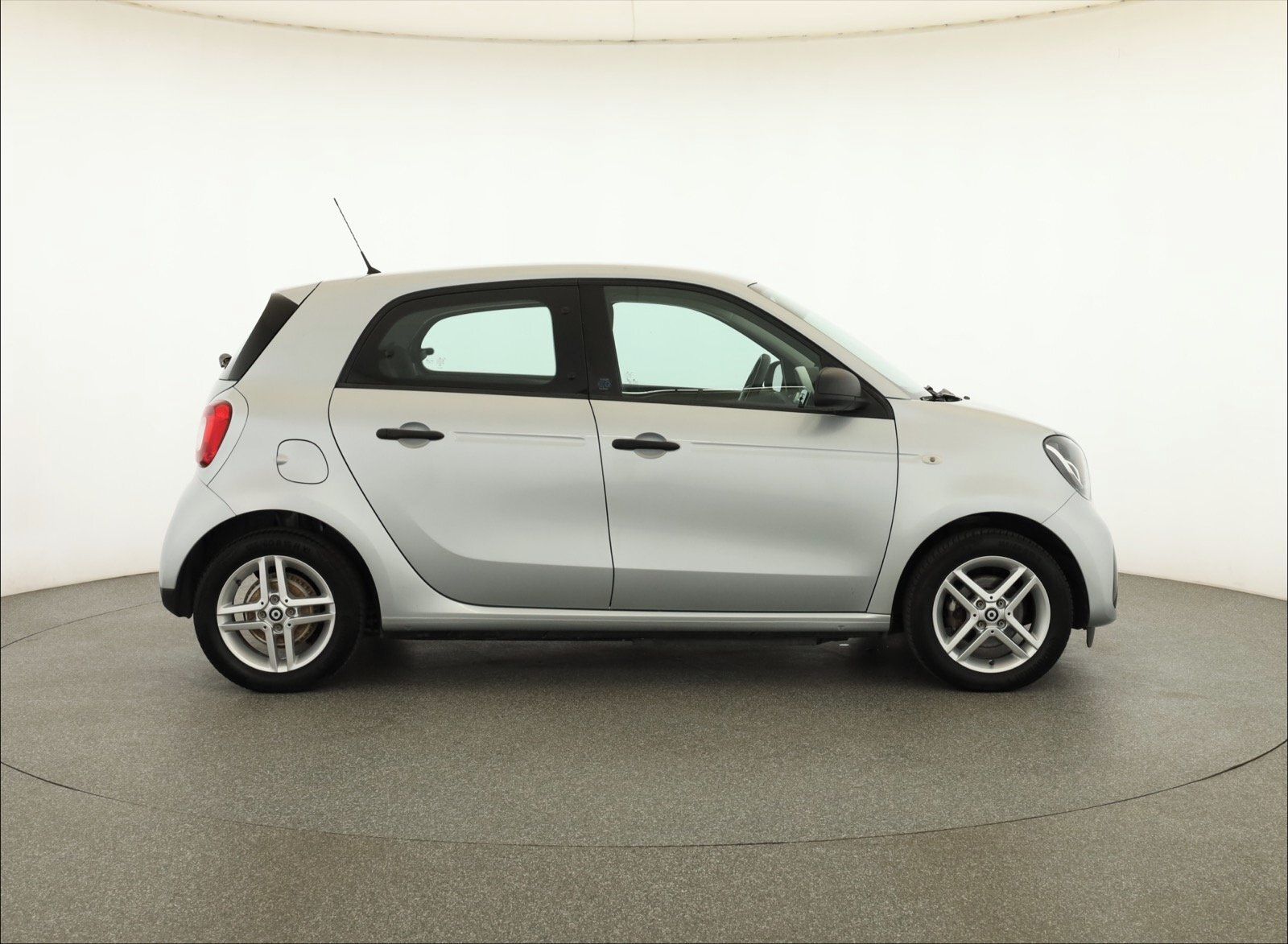 Smart Forfour, EQ, SoH 92%, Automat - fotka 6