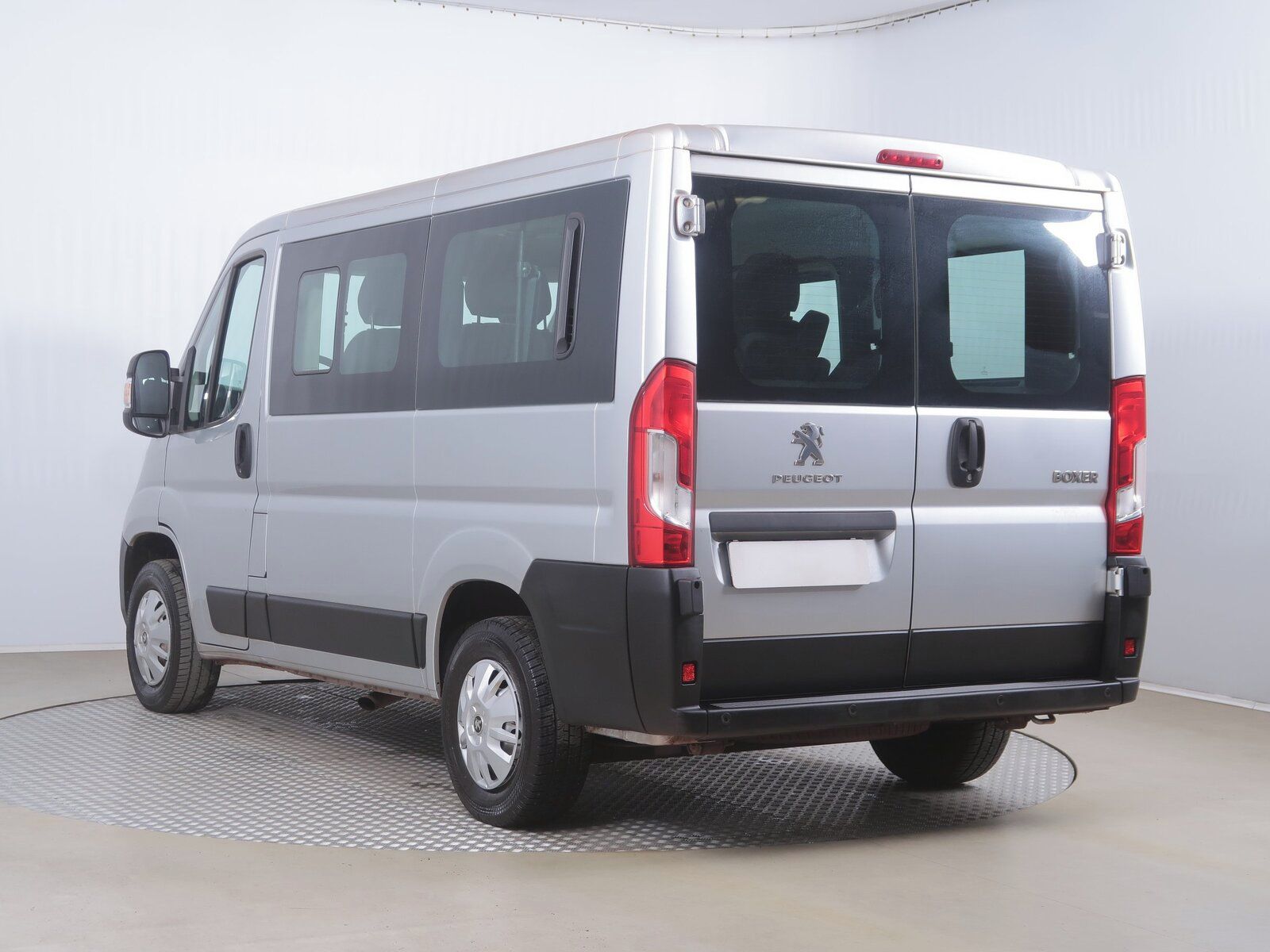 Peugeot Boxer, 2.2 BlueHDi, L1H1, Kombi - fotka 4