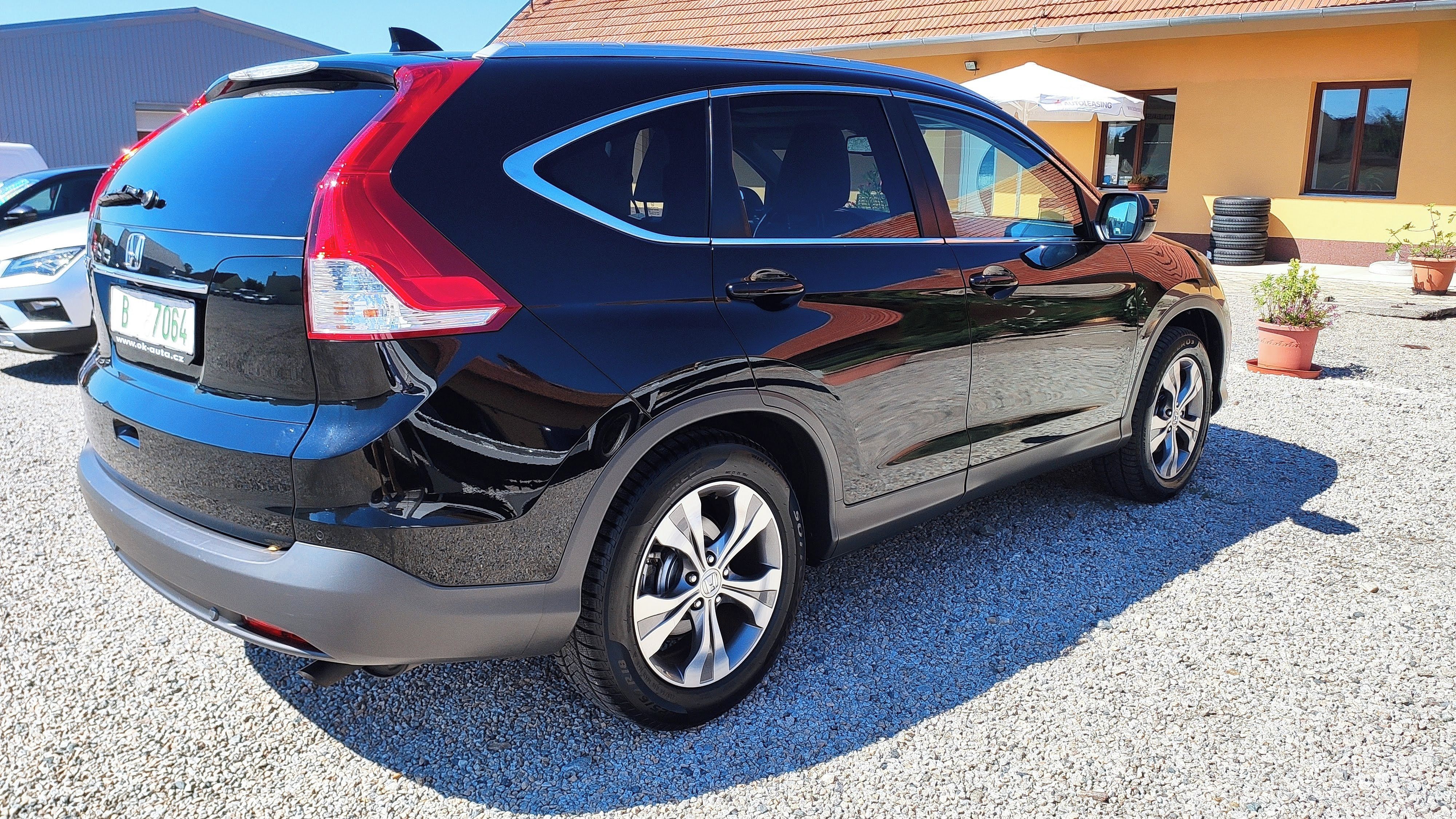 Honda CR-V, Executive nejvyšší výbava - fotka 3
