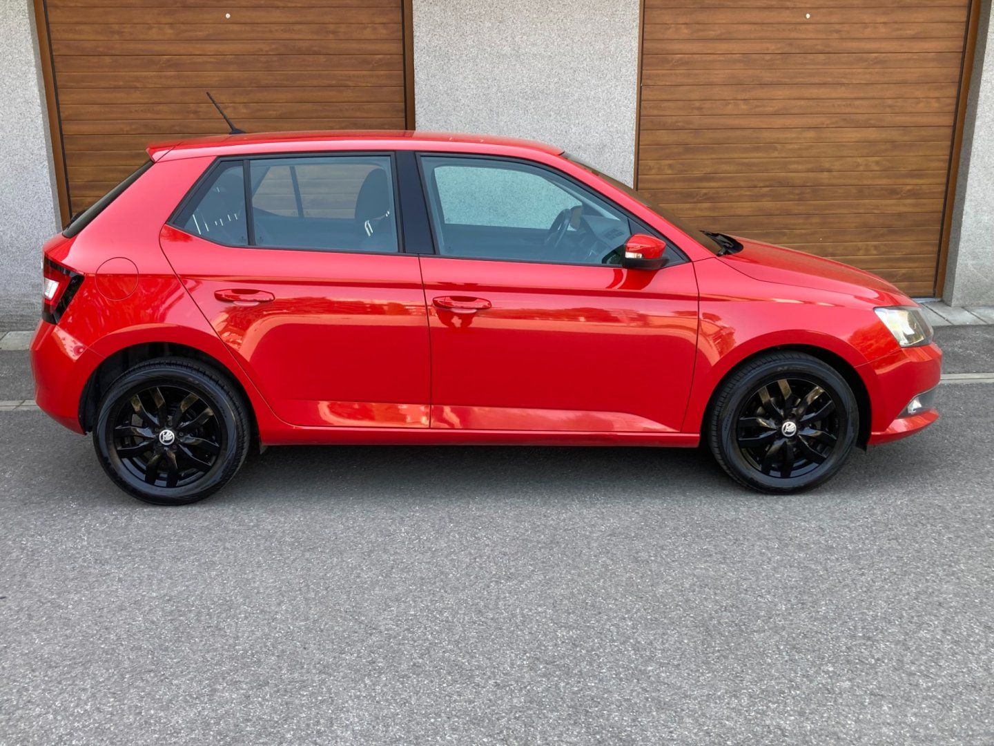 Škoda Fabia, 1.0 MPI 1.majitel,koupeno v ČR - fotka 2