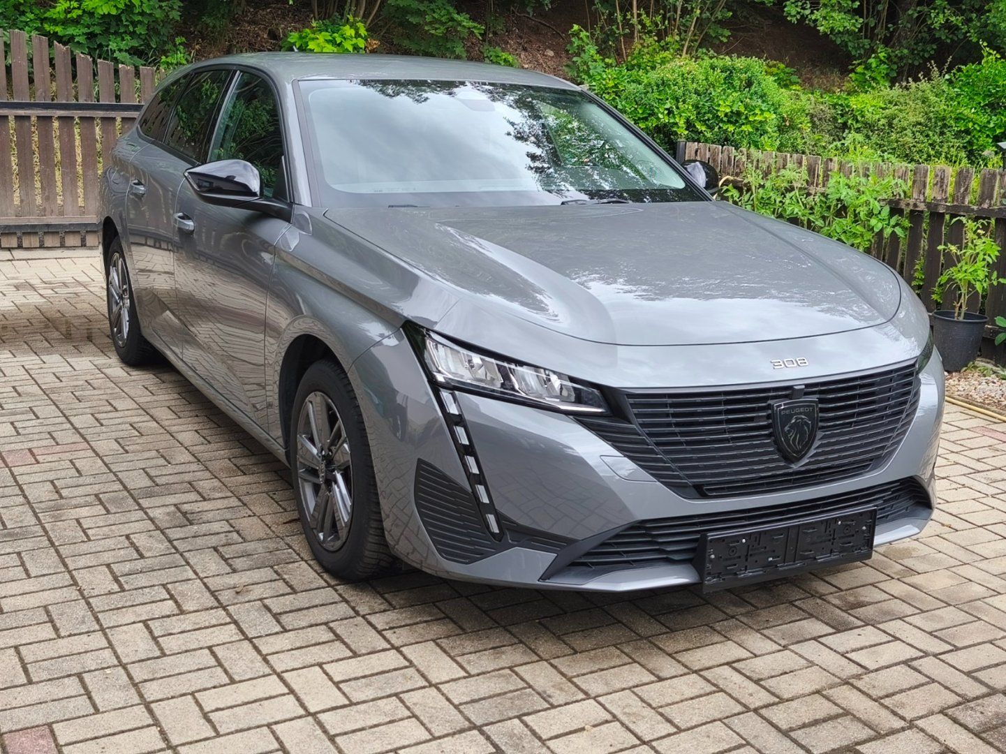 Peugeot 308, 1.2i Active,DPH,35t/km