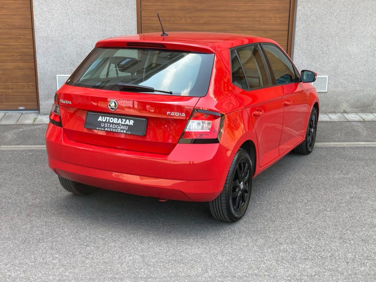 Škoda Fabia, 1.0 MPI 1.majitel,koupeno v ČR - fotka 3