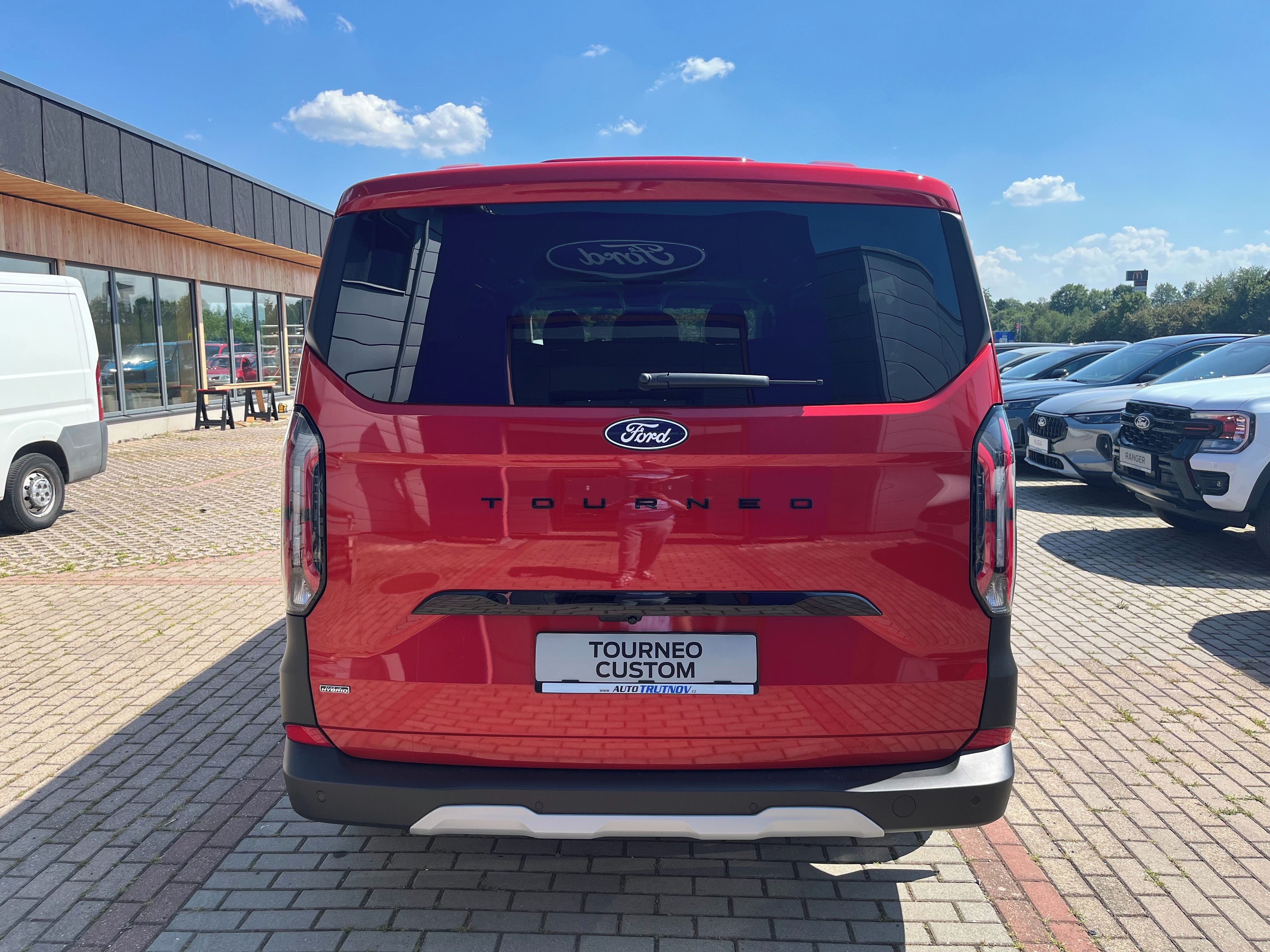 Ford Tourneo Custom, 2.5 DuratecPHEV 171kW ActiveL2 - fotka 4