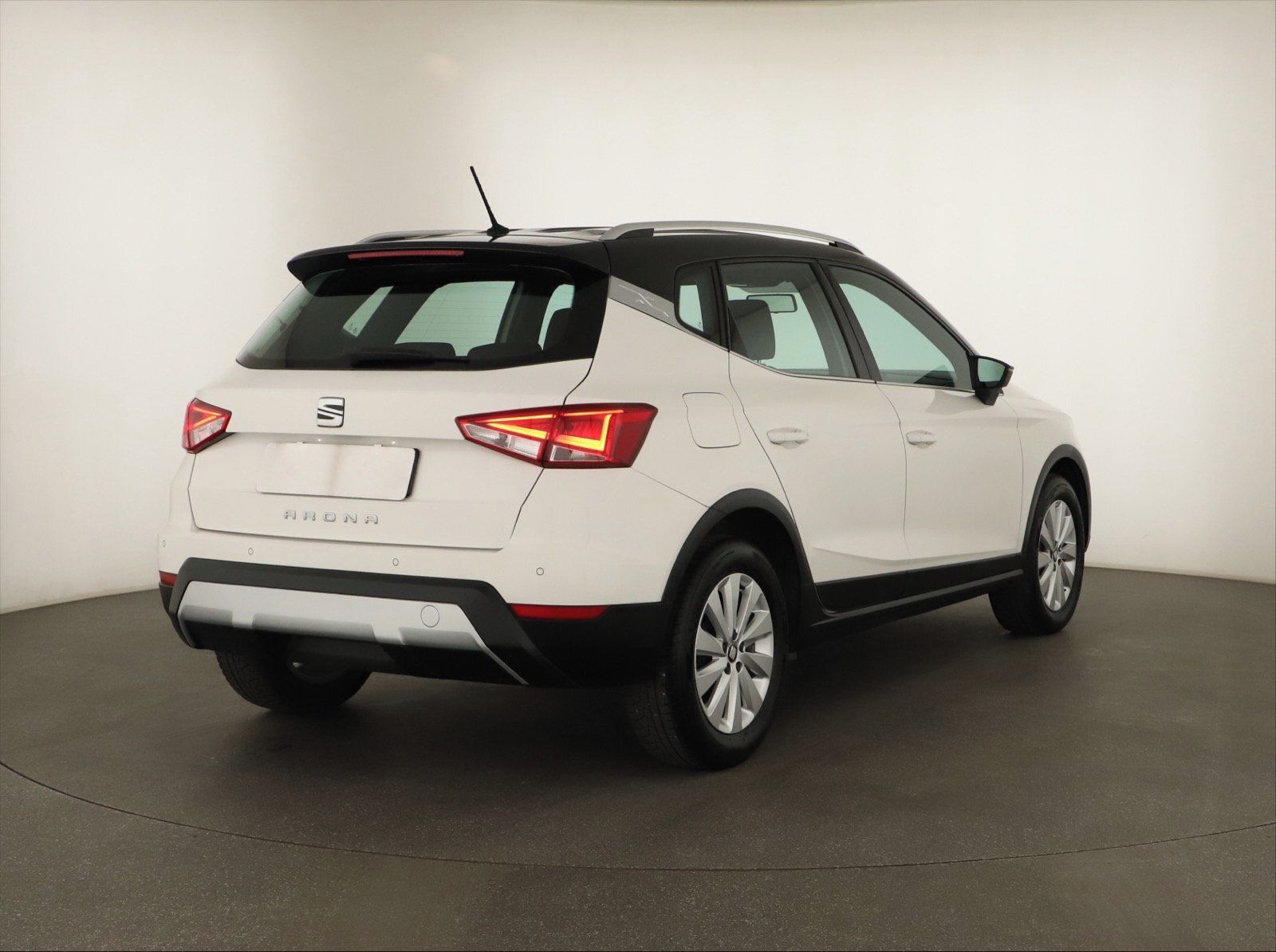 Seat Arona, 1.0 TSI, Xcellence, ČR,1.maj - fotka 5