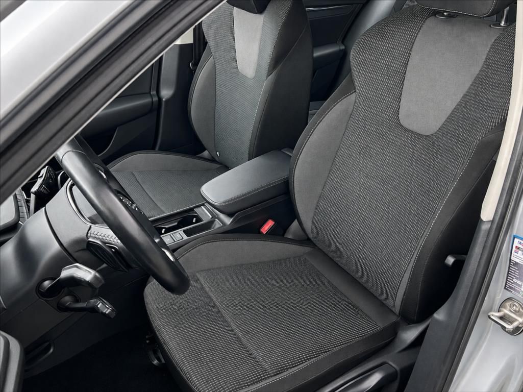 Škoda Octavia, 2,0 TDi EXECUTIVE DSG - fotka 6