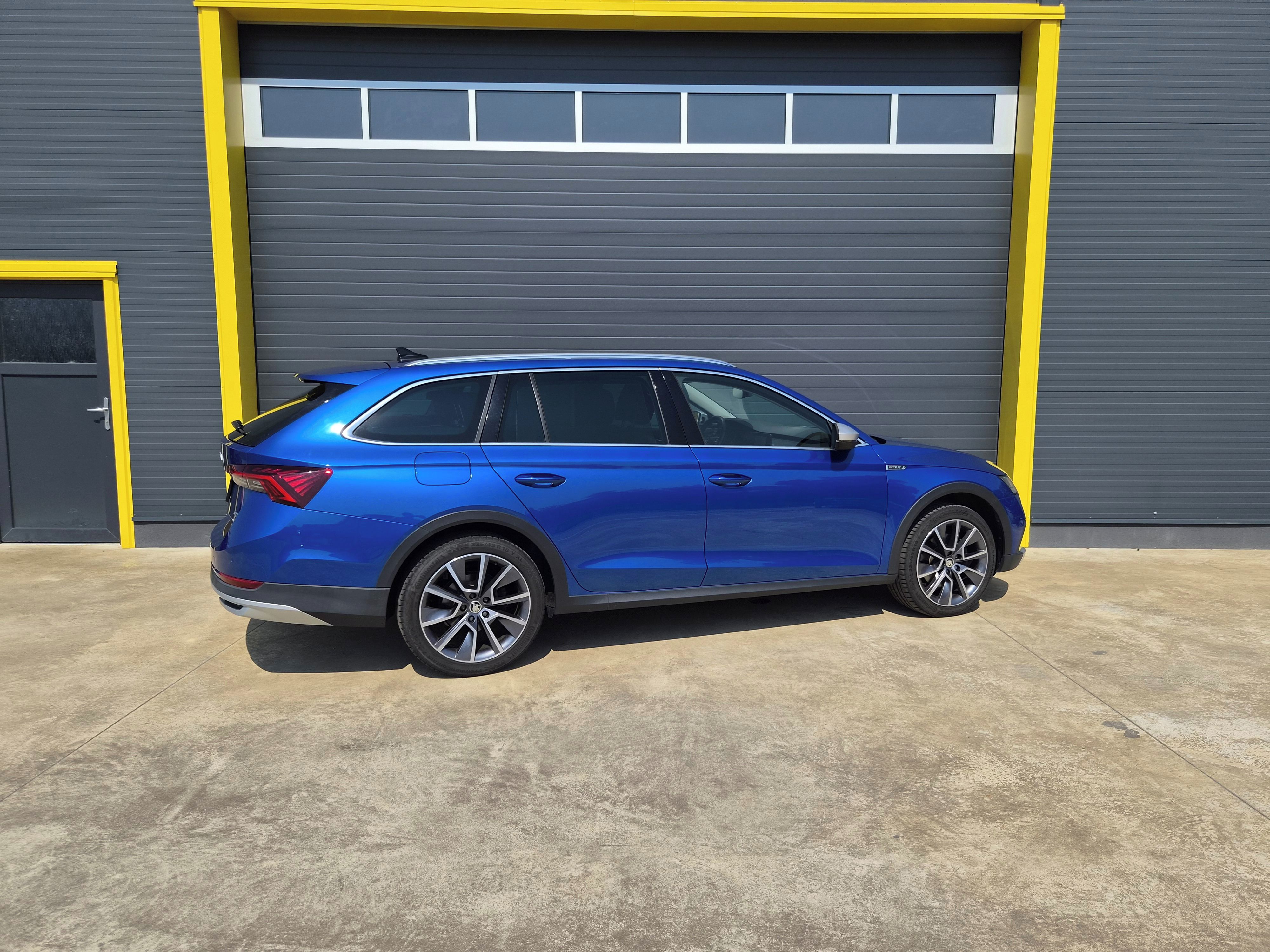 Škoda Octavia, Scout 147kw DSG 4x4,Canton,DCC - fotka 3