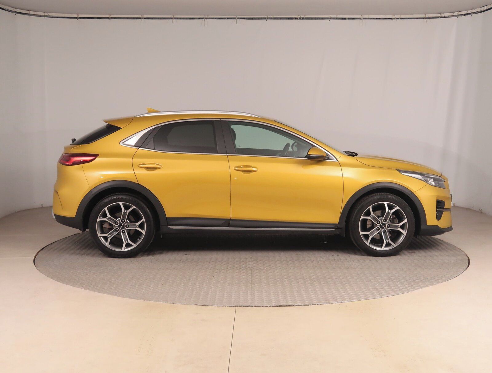 Kia XCee´d, 1.5 T-GDI, Exclusive, Záruka - fotka 6