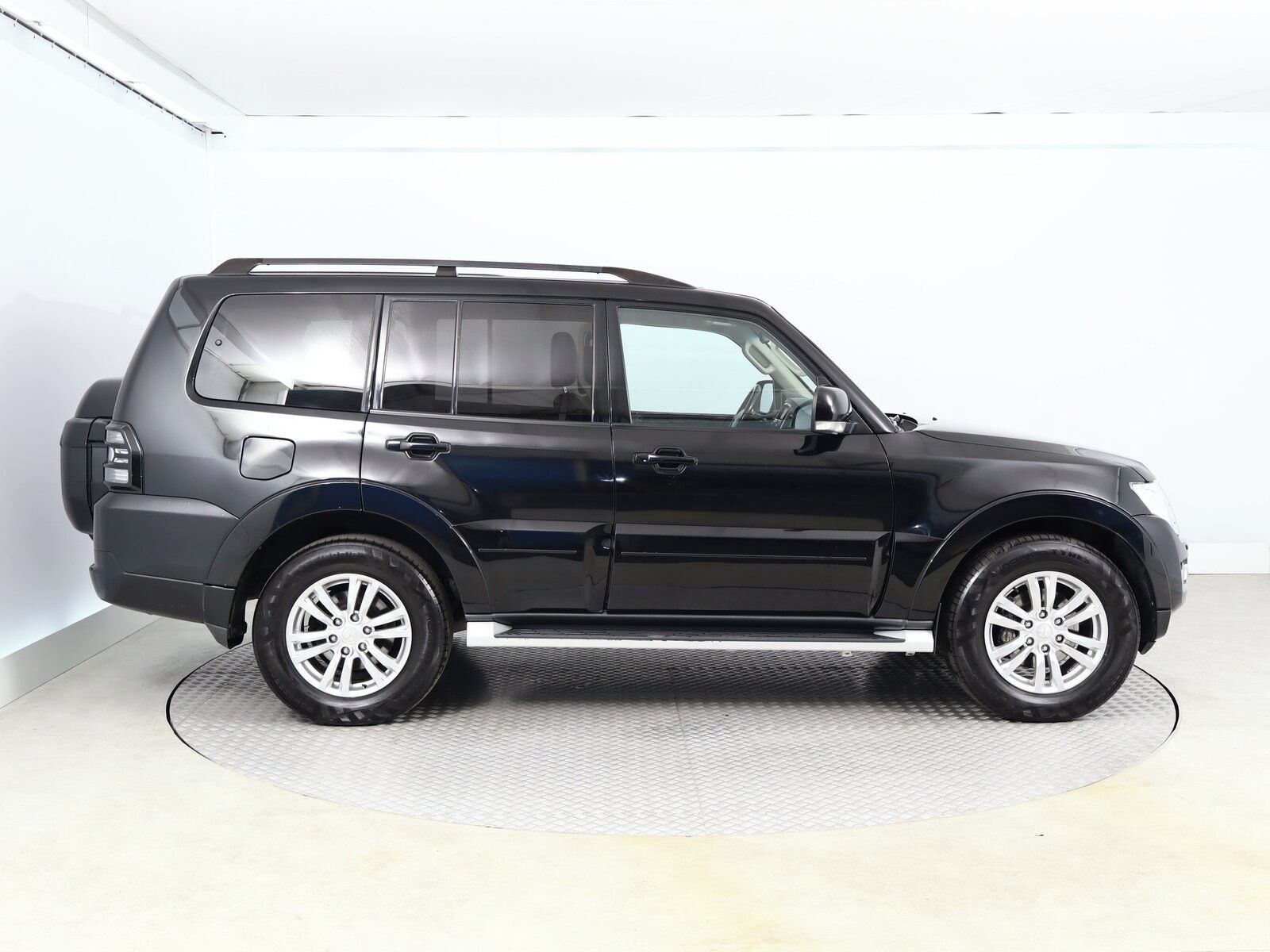 Mitsubishi Pajero, 3.2 DI-D, 4X4, Automat - fotka 6