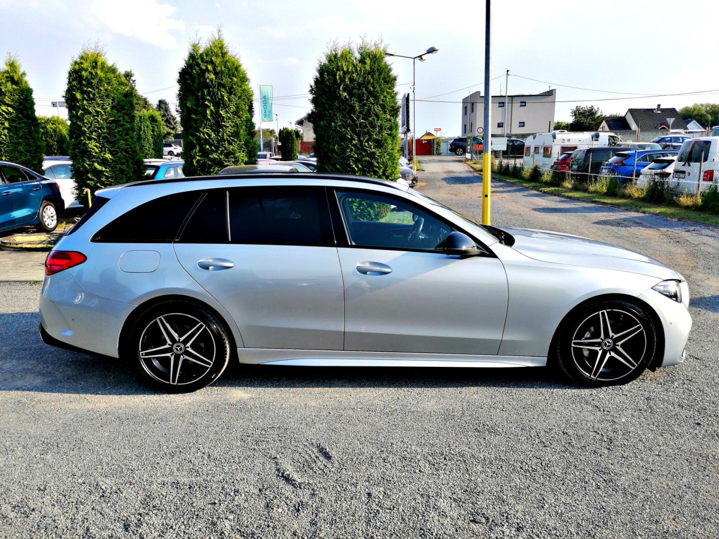 Mercedes-Benz Třídy C, 200 D AMG - fotka 6