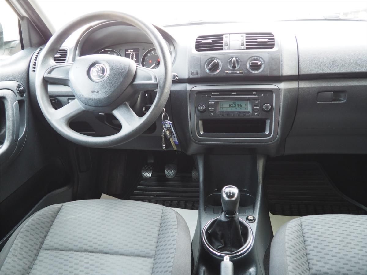 Škoda Fabia, 1,4 16V AMBITION - fotka 6