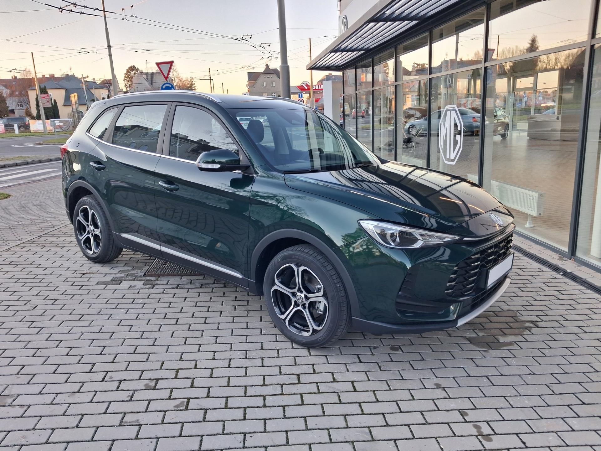 MG ZS, EMOTION Hybrid+ 145kW 4AT - fotka 6