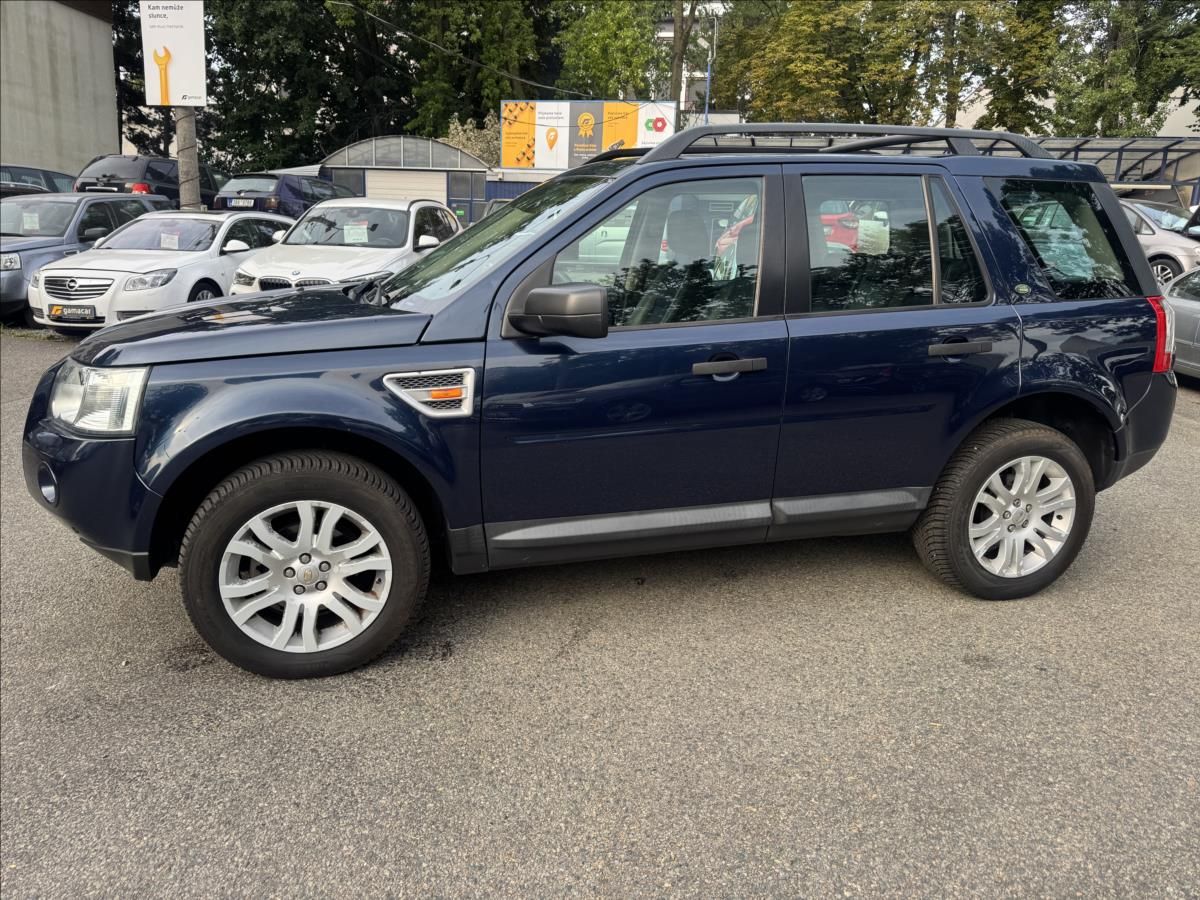 Land Rover Freelander, 2,2 krasný stav - fotka 4